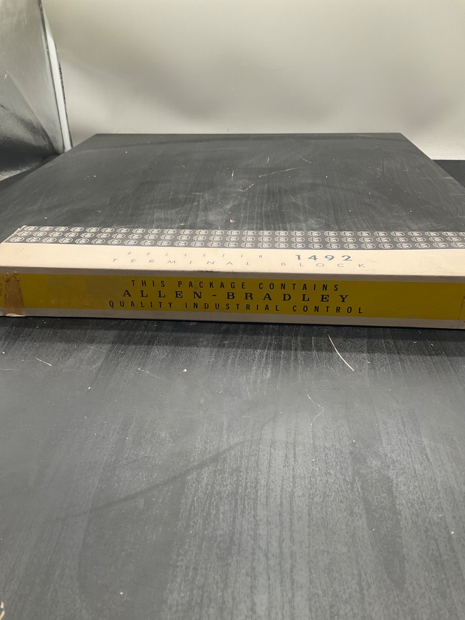 ALLEN‑BRADLEY 1492‑CD2 Terminal Blocks 50 PCS NEW 2