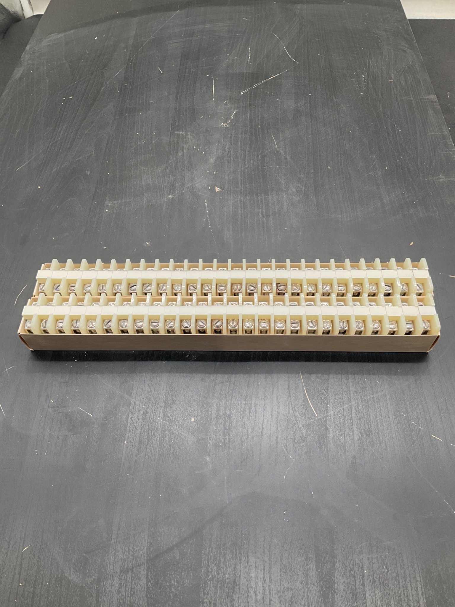 ALLEN‑BRADLEY 1492‑CD2 Terminal Blocks 50 PCS NEW 5
