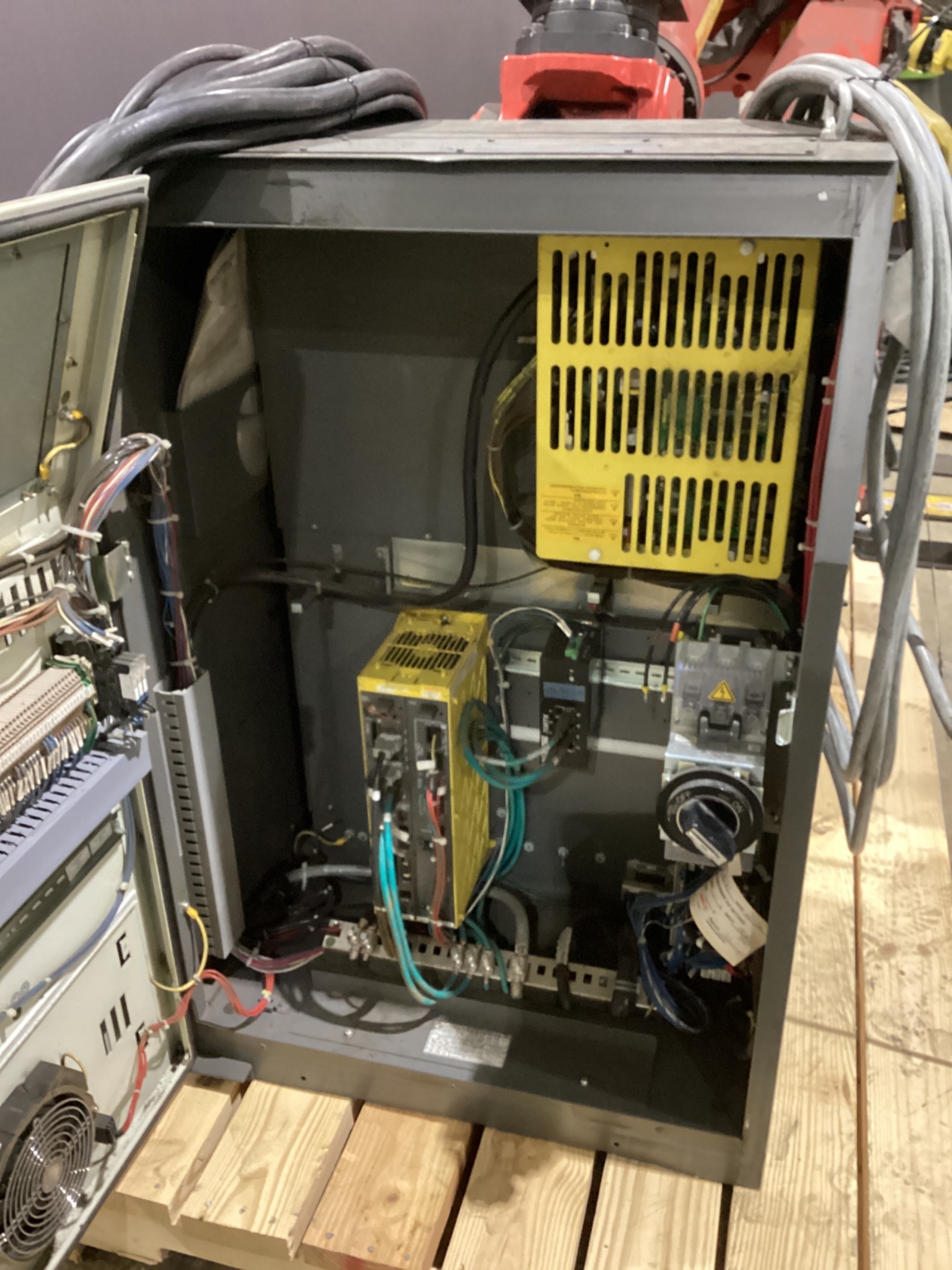 FANUC R-2000iC/210F Industrial Robot Arm USED 9