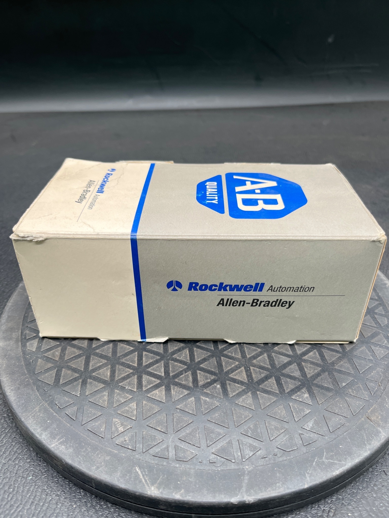 ALLEN‑BRADLEY 1492‑WFB10250 Series A Terminal Blocks BOX OF 8 NEW 3
