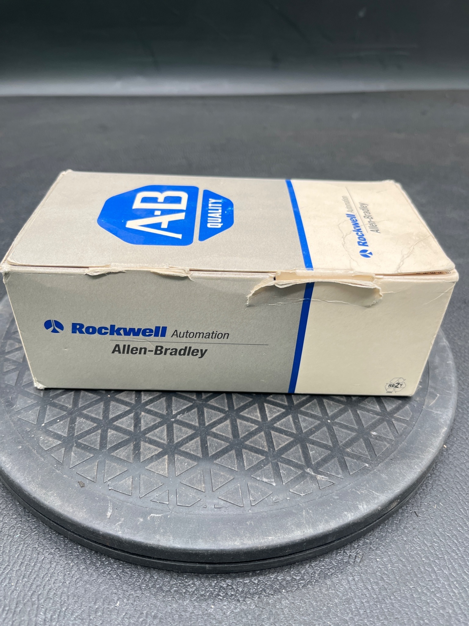 ALLEN‑BRADLEY 1492‑WFB10250 Series A Terminal Blocks BOX OF 8 NEW 5