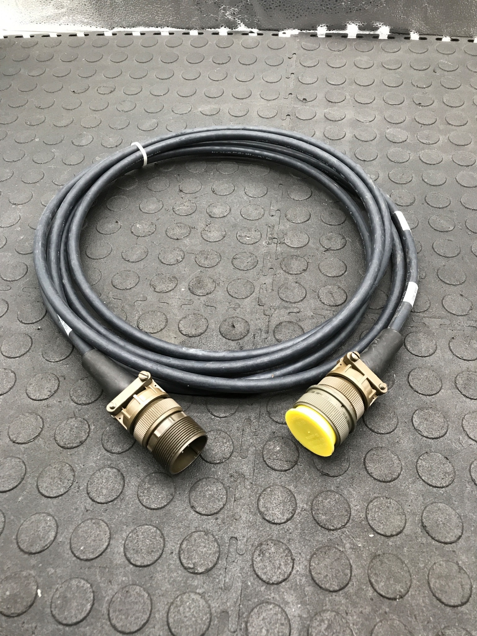 IGUS CHAINFLEX Encoder / Feedback Cable With 14‑Pin Circular Connectors USED 1