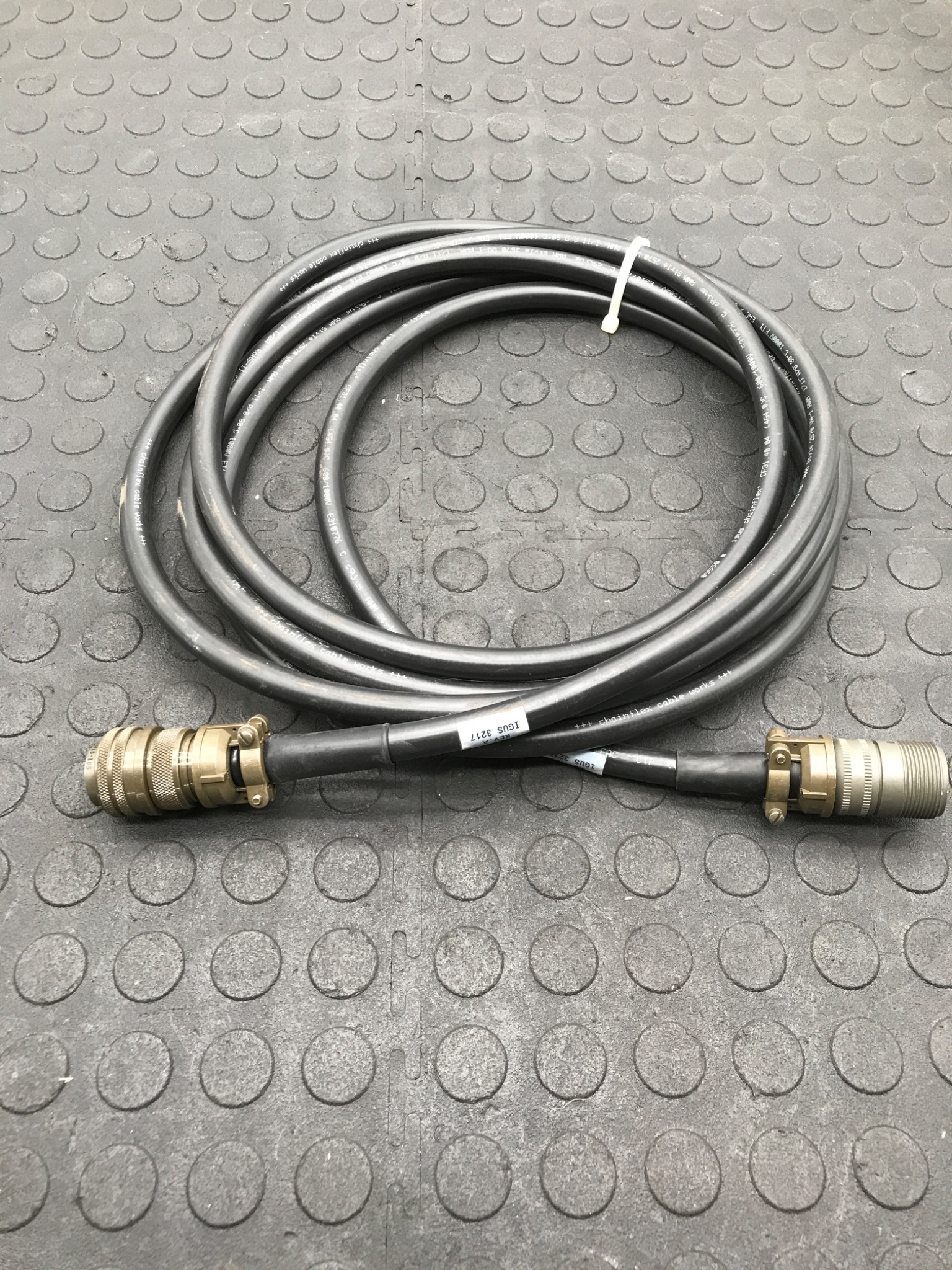 IGUS CHAINFLEX Motor Power Cable With 4‑Pin Circular Connectors USED 0