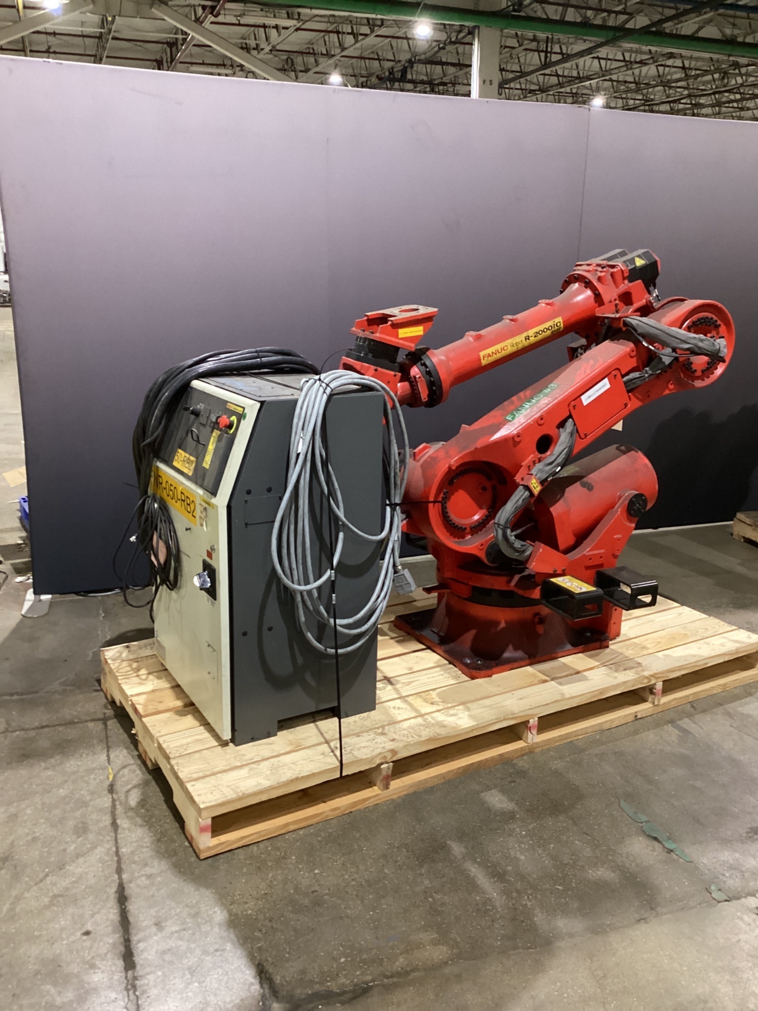 FANUC R‑2000iC/210F Robot With R‑30iB Controller USED 0