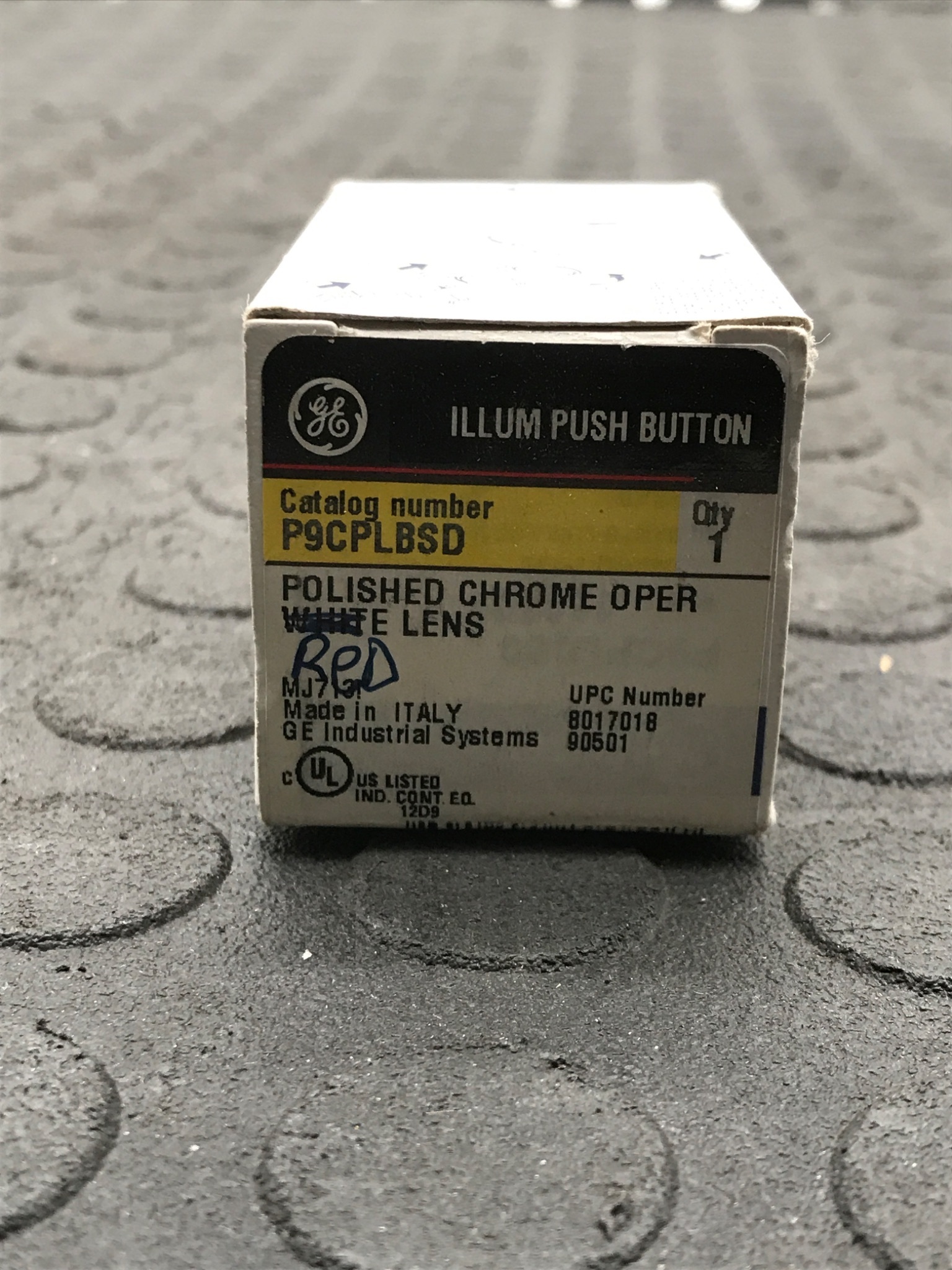 GENERAL ELECTRIC P9CPLBSD Illuminated Push Button NEW 0
