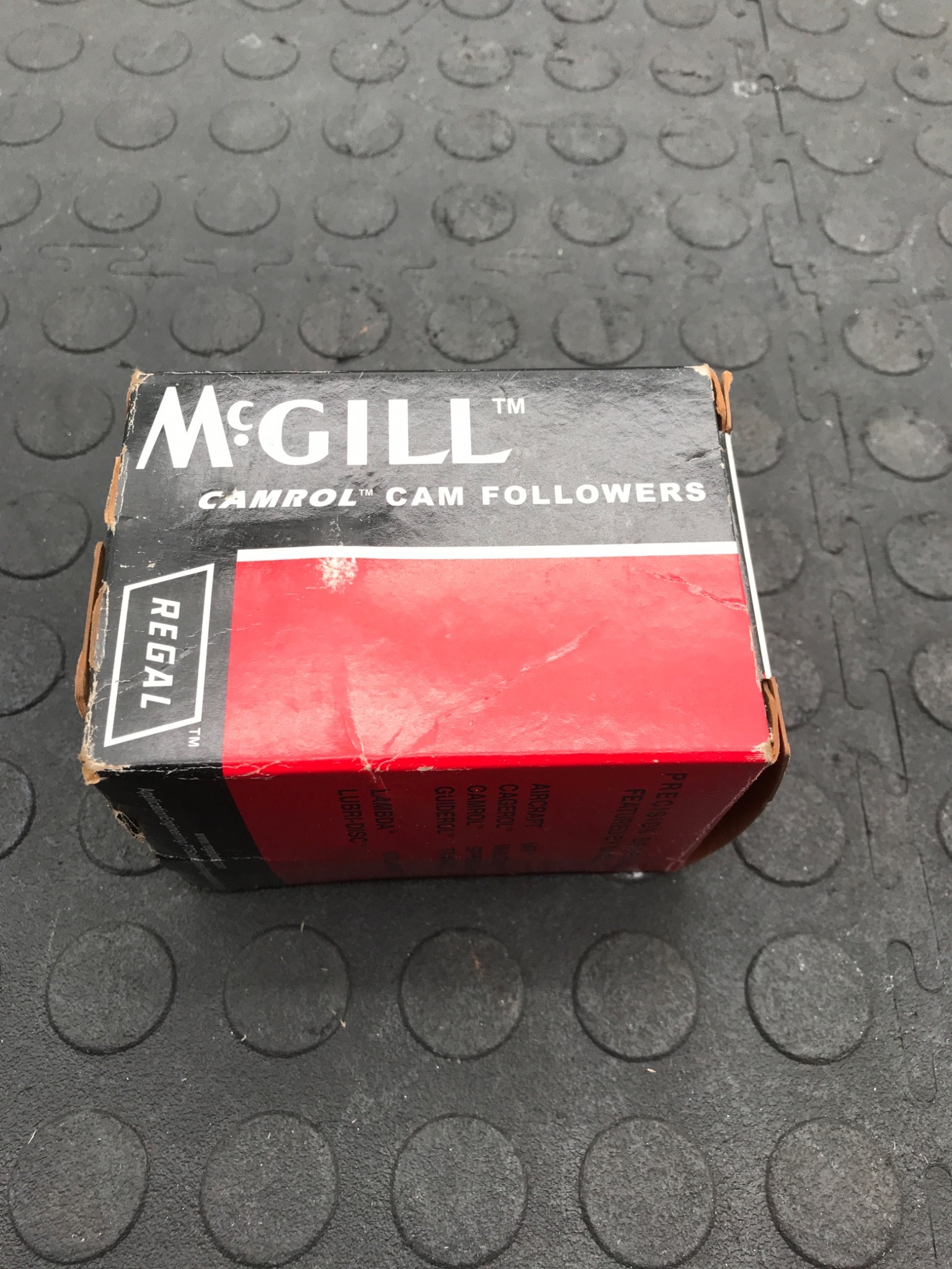 McGill CFE 2‑1/2 SB Stud Type Cam Follower NEW 0