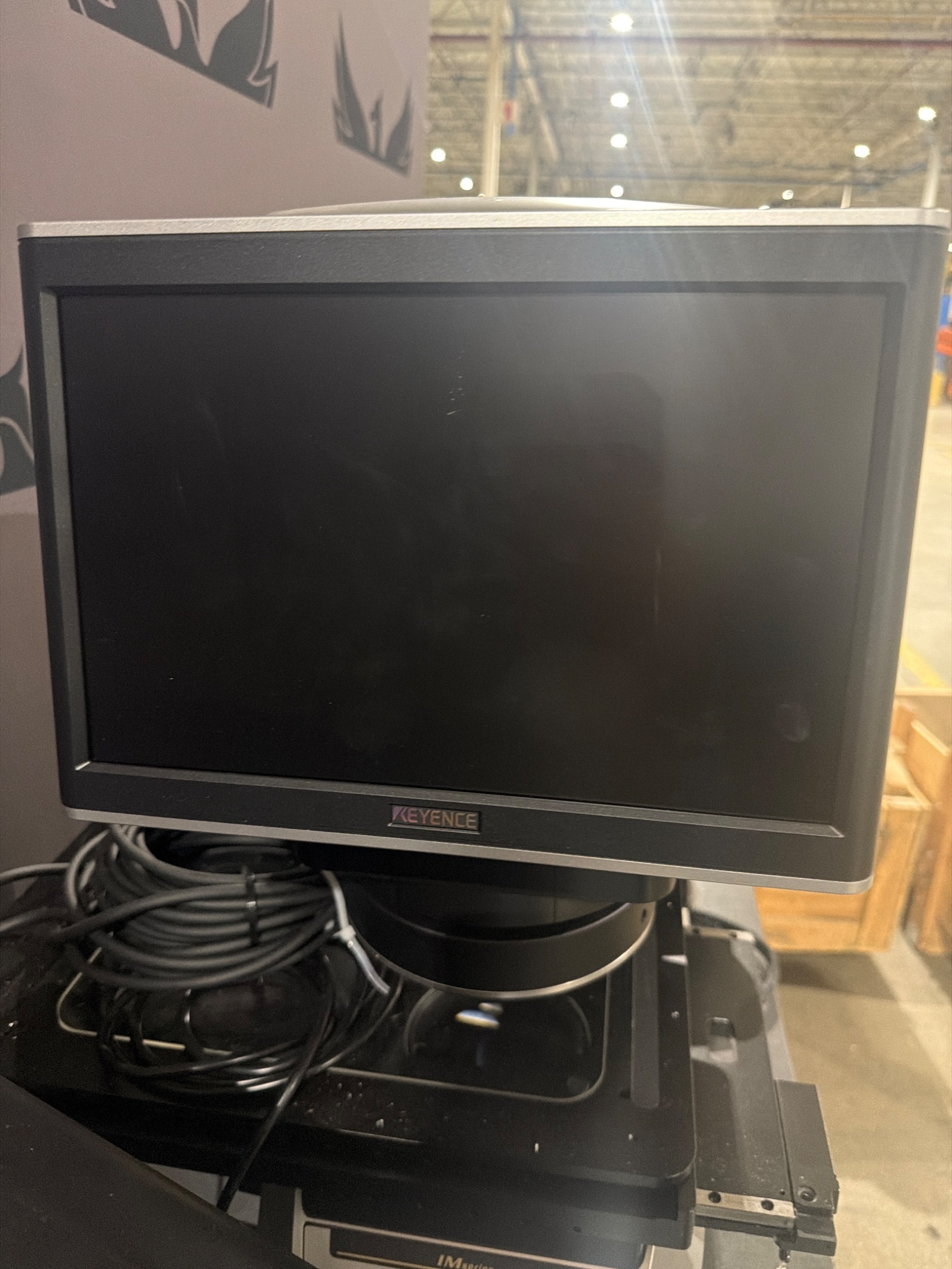 KEYENCE IM‑8030 Image Dimension Measurement System w/ IM‑8000 Controller USED 5