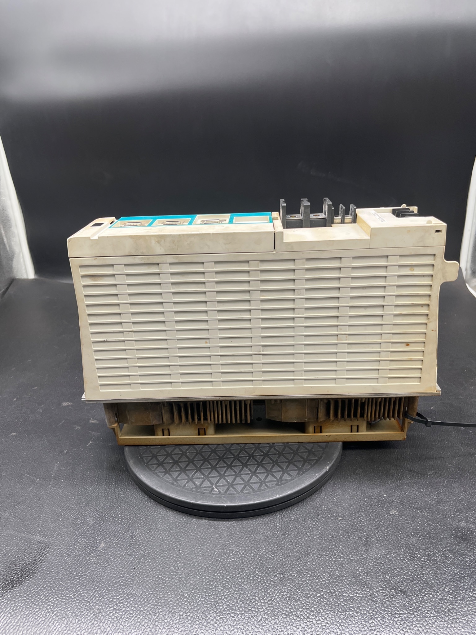 MITSUBISHI ELECTRIC MDS‑C1‑V1‑45 Servo Drive Unit USED 4