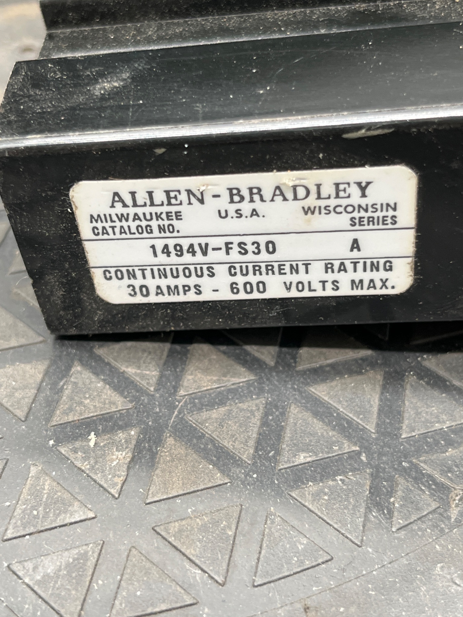 ALLEN‑BRADLEY 1494V‑FS30 Fusible Disconnect Switch USED 4