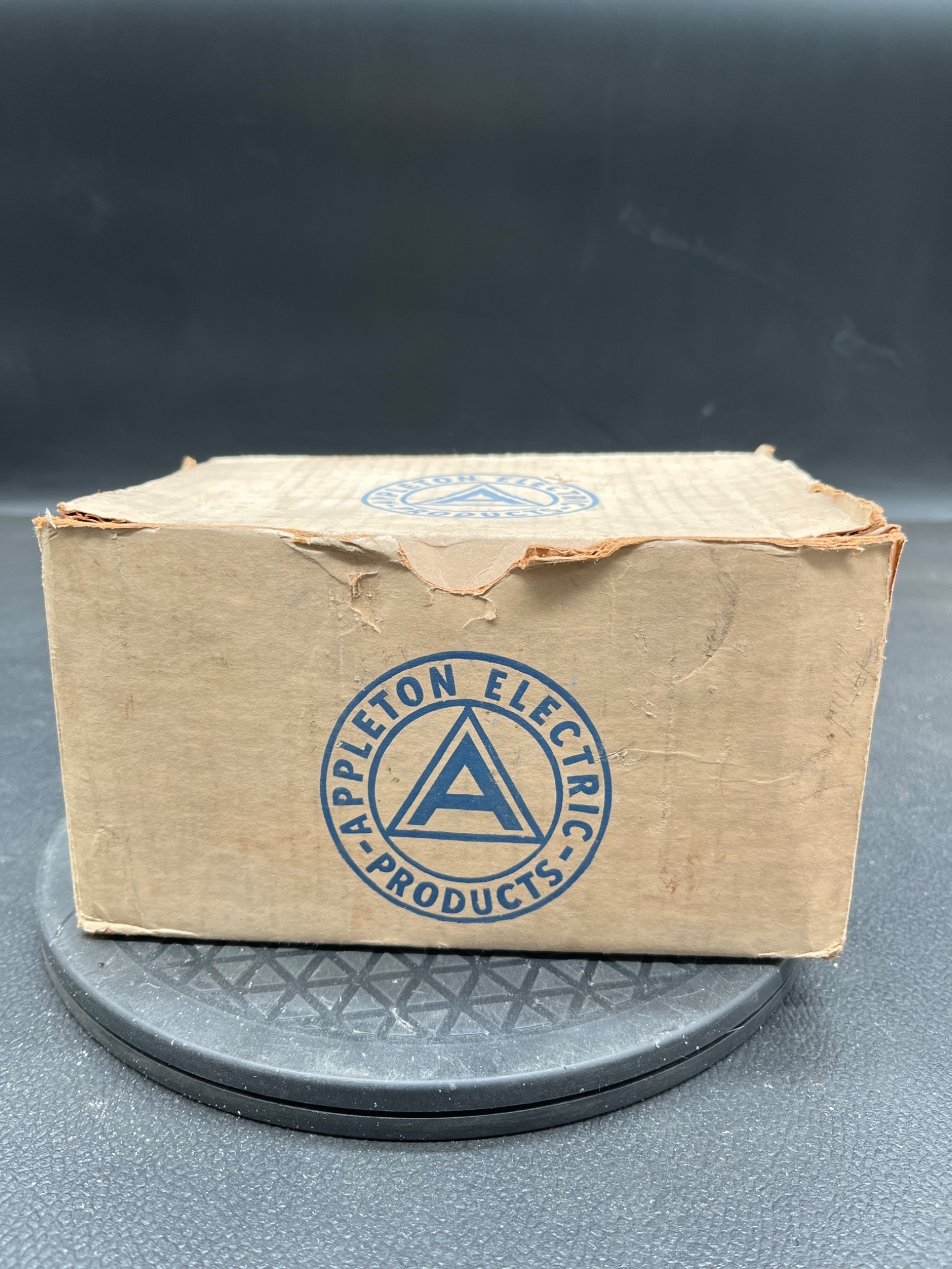 APPLETON C100‑M Malleable Iron Unilet NEW Box of 6 2