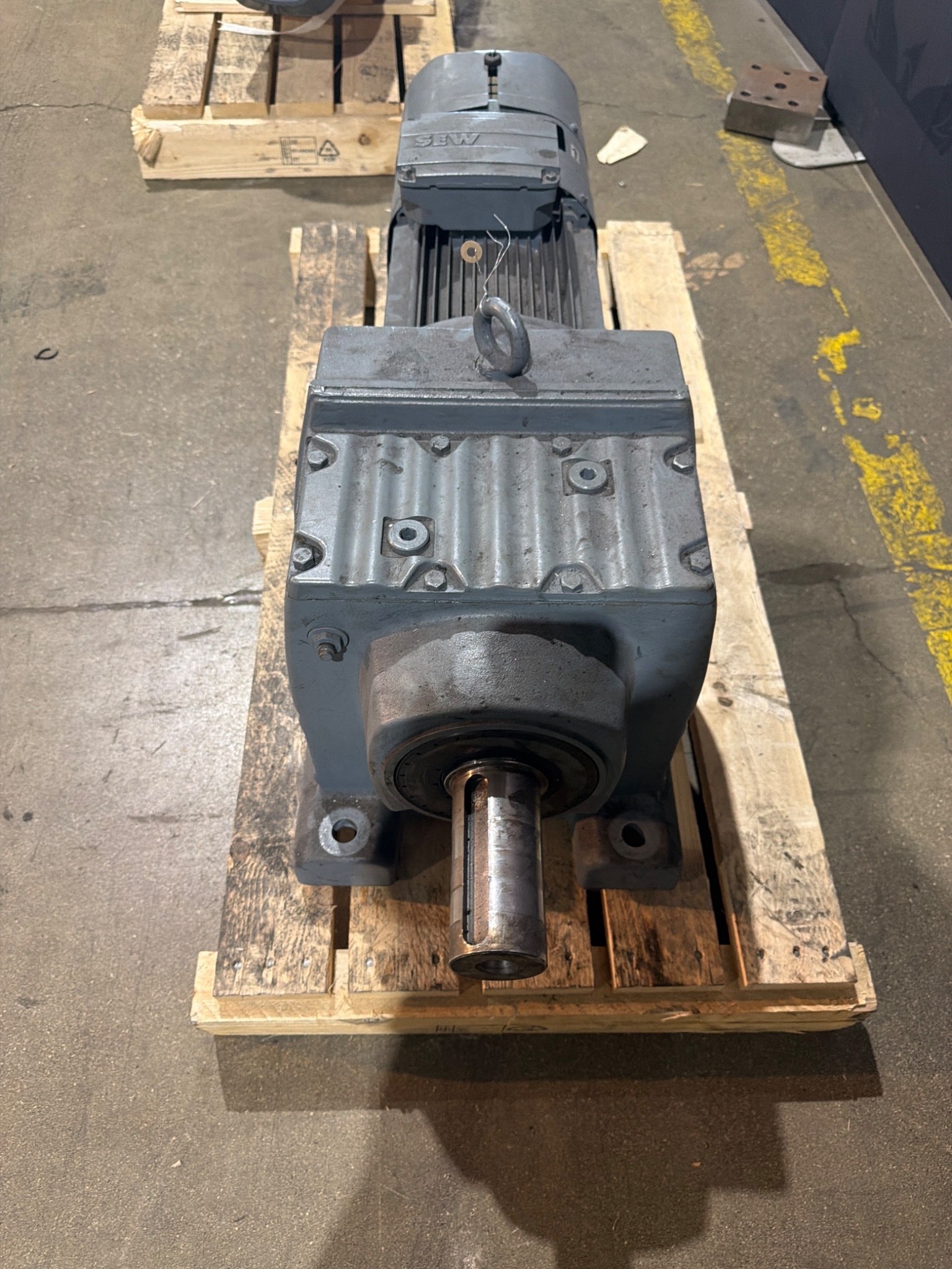 SEW‑EURODRIVE R97 DRL132S4BE11HR/TF/ES7S Helical Gearmotor USED 2