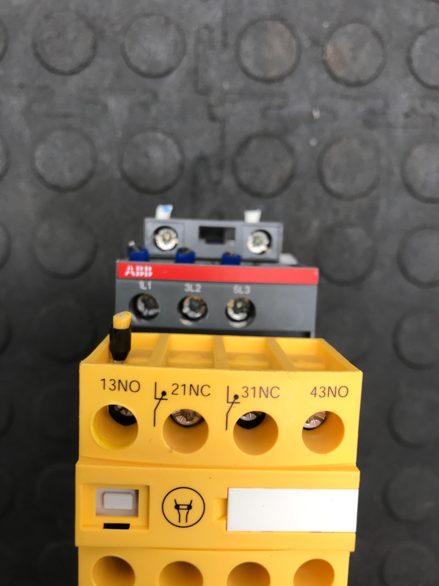 ABB AFS09Z Safety Contactor USED 1