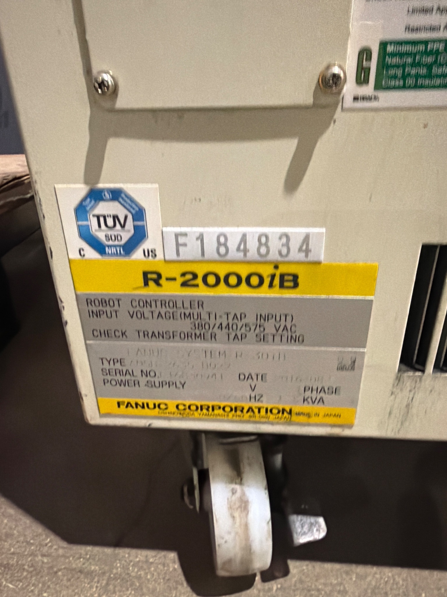 FANUC R‑2000iB/185L Complete w/ R‑30iB and Leoni Dress Pack USED 9