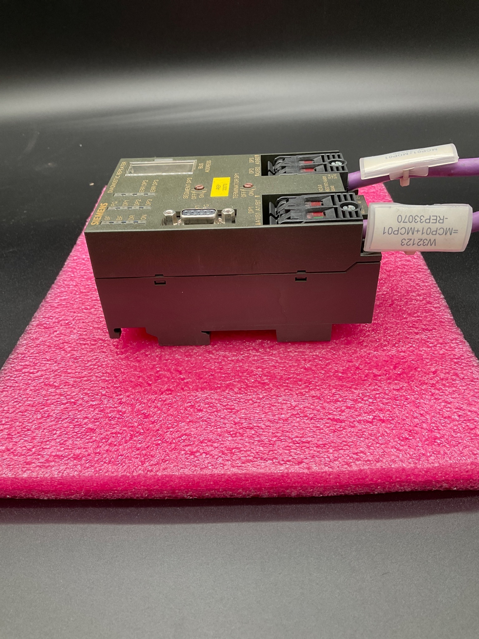 SIEMENS 6ES7 972‑0AB01‑0XA0 SIMATIC S7 PROFIBUS Repeater USED 3