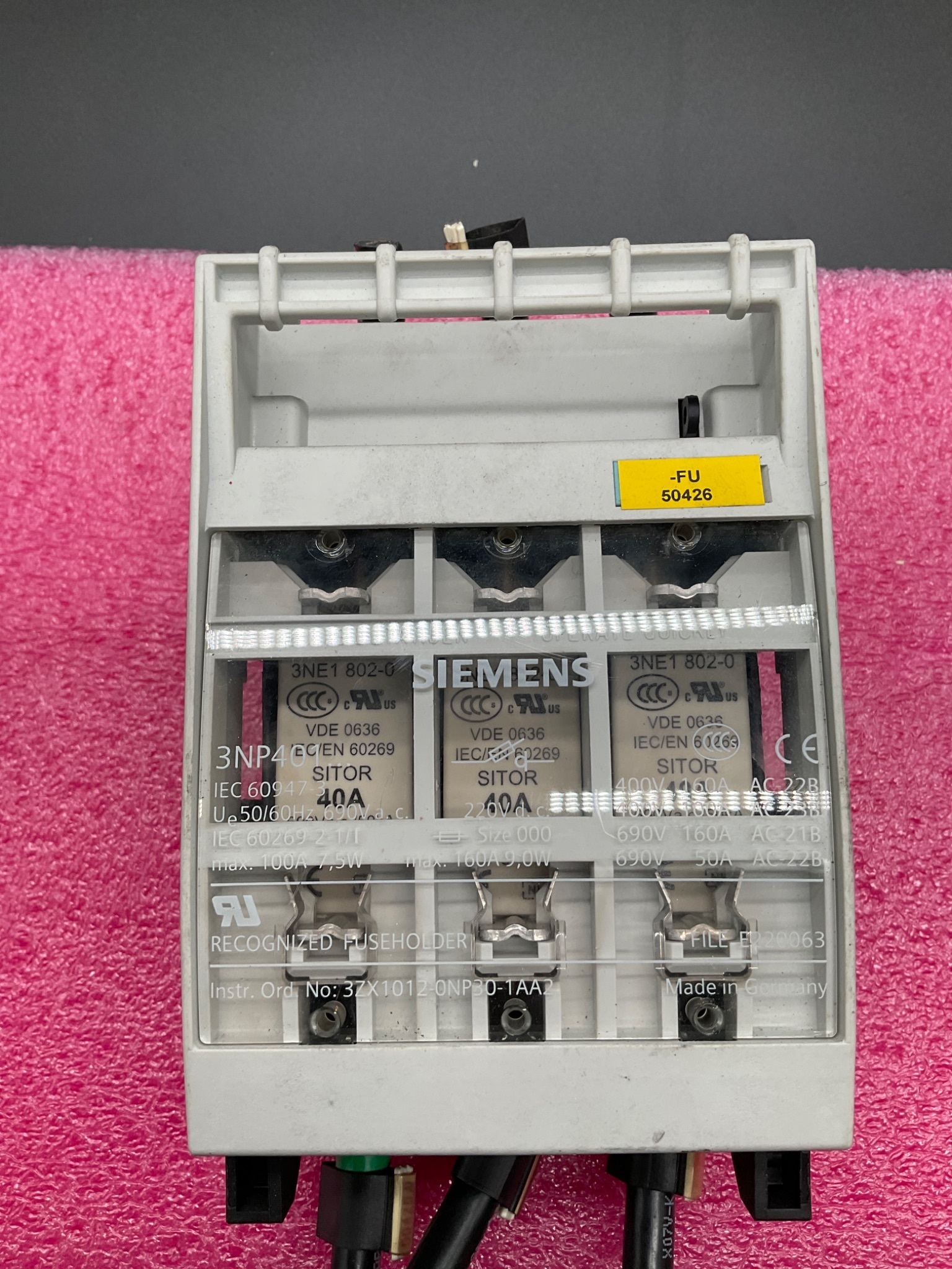 SIEMENS 3NP401 Fuse Switch USED 3