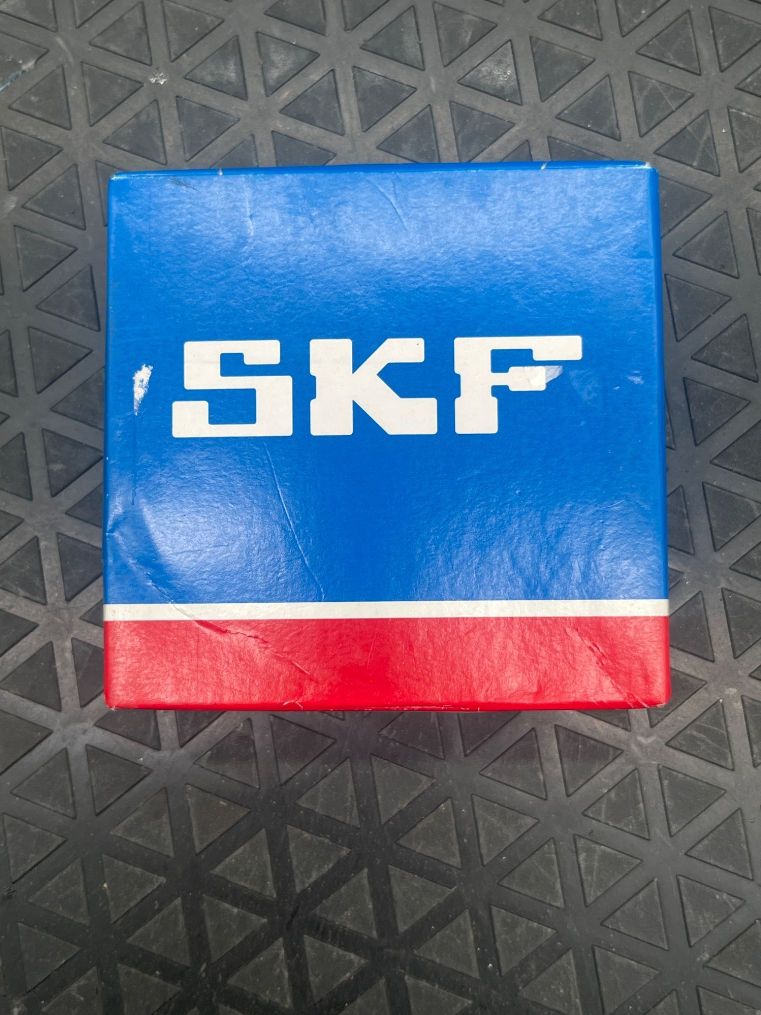 SKF 6207 Deep Groove Ball Bearing NEW 0