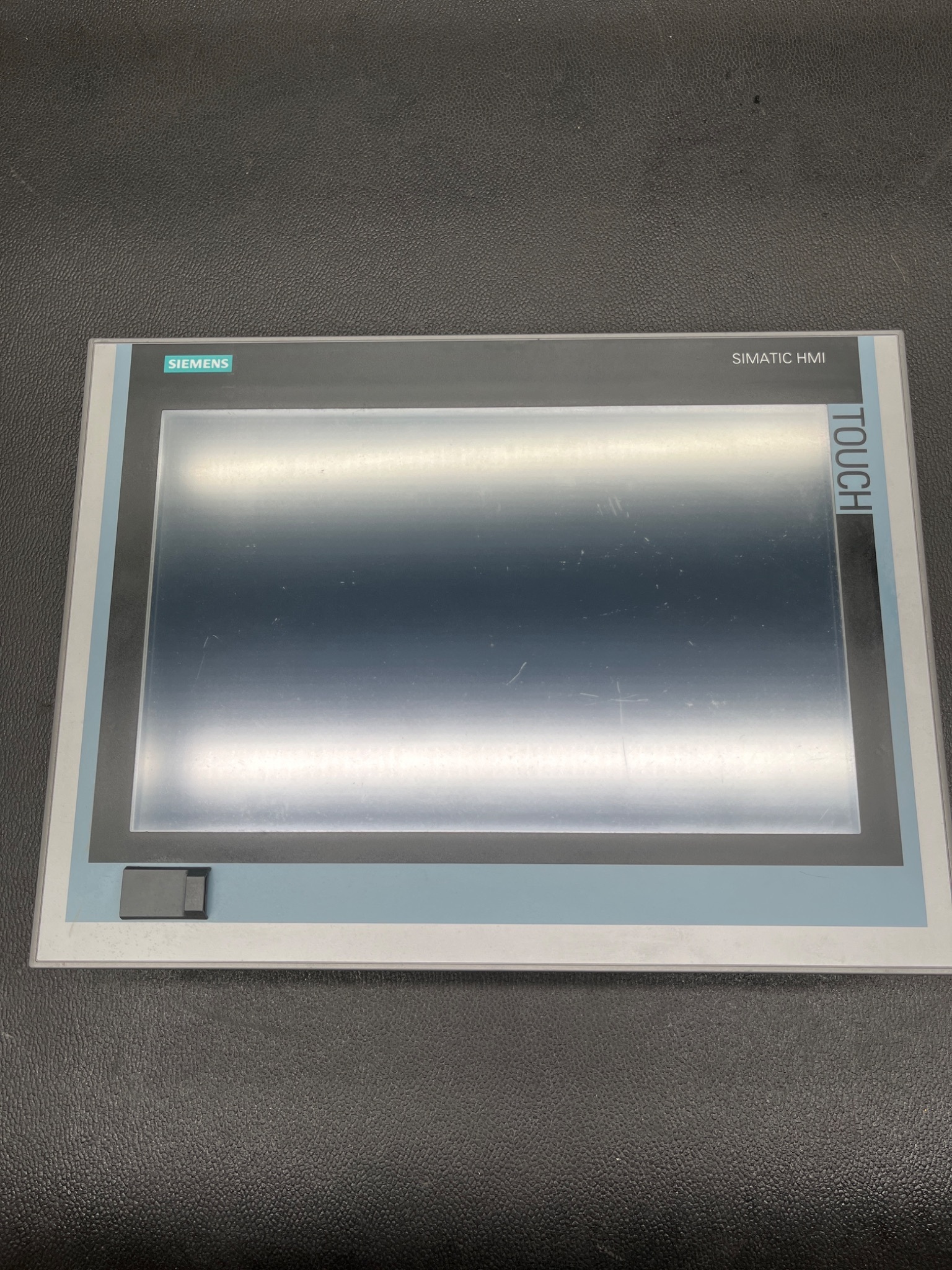 SIEMENS 6AV7240‑6BD07‑0KA0 SIMATIC IPC477 Touch HMI USED 0