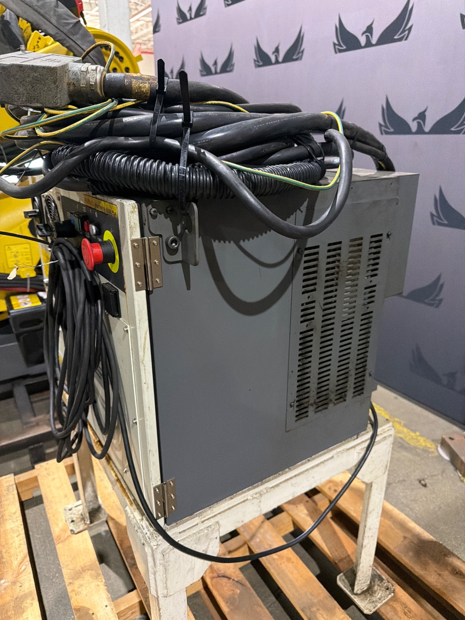FANUC R‑2000iB/210F Complete with R‑30iB Controller and Leoni Dress Pack USED 14