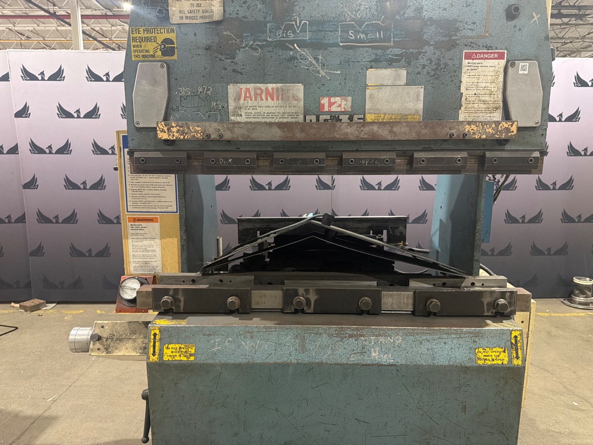 AMADA RG‑35S CNC Press Brake 35 Ton USED 2