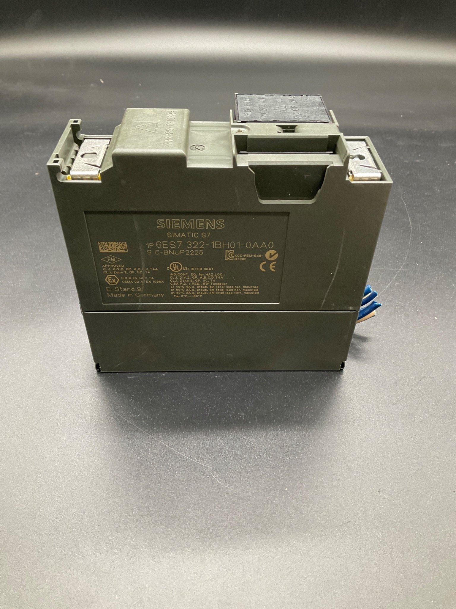 SIEMENS 6ES7 322‑1BH01‑0AA0 SIMATIC S7‑300 Digital Output Module USED 3
