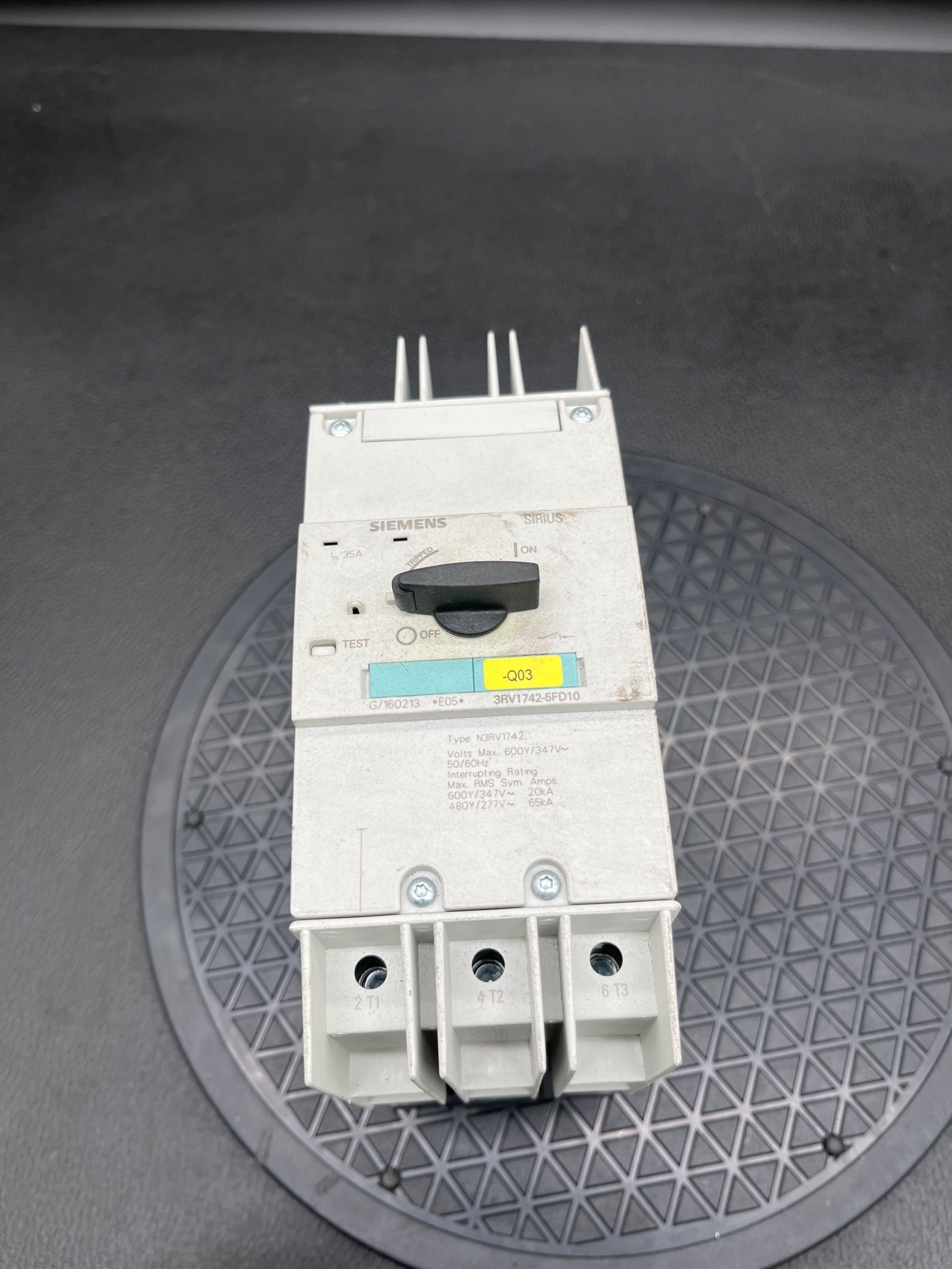 SIEMENS 3RV1742‑5FD10 Motor Protection Circuit Breaker USED 1