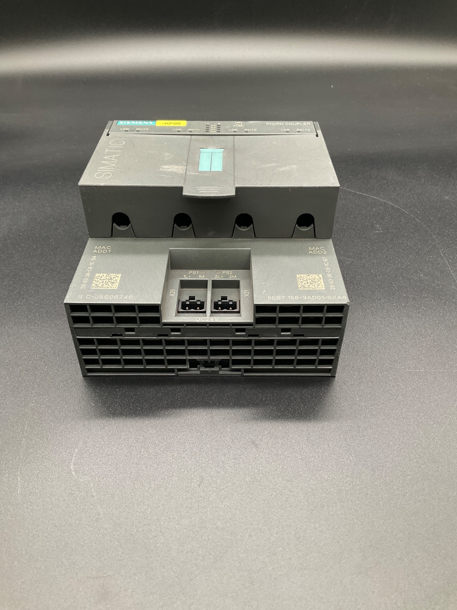 SIEMENS 6ES7 158‑3AD01‑0XA0 SIMATIC S7 Interface Module USED 1