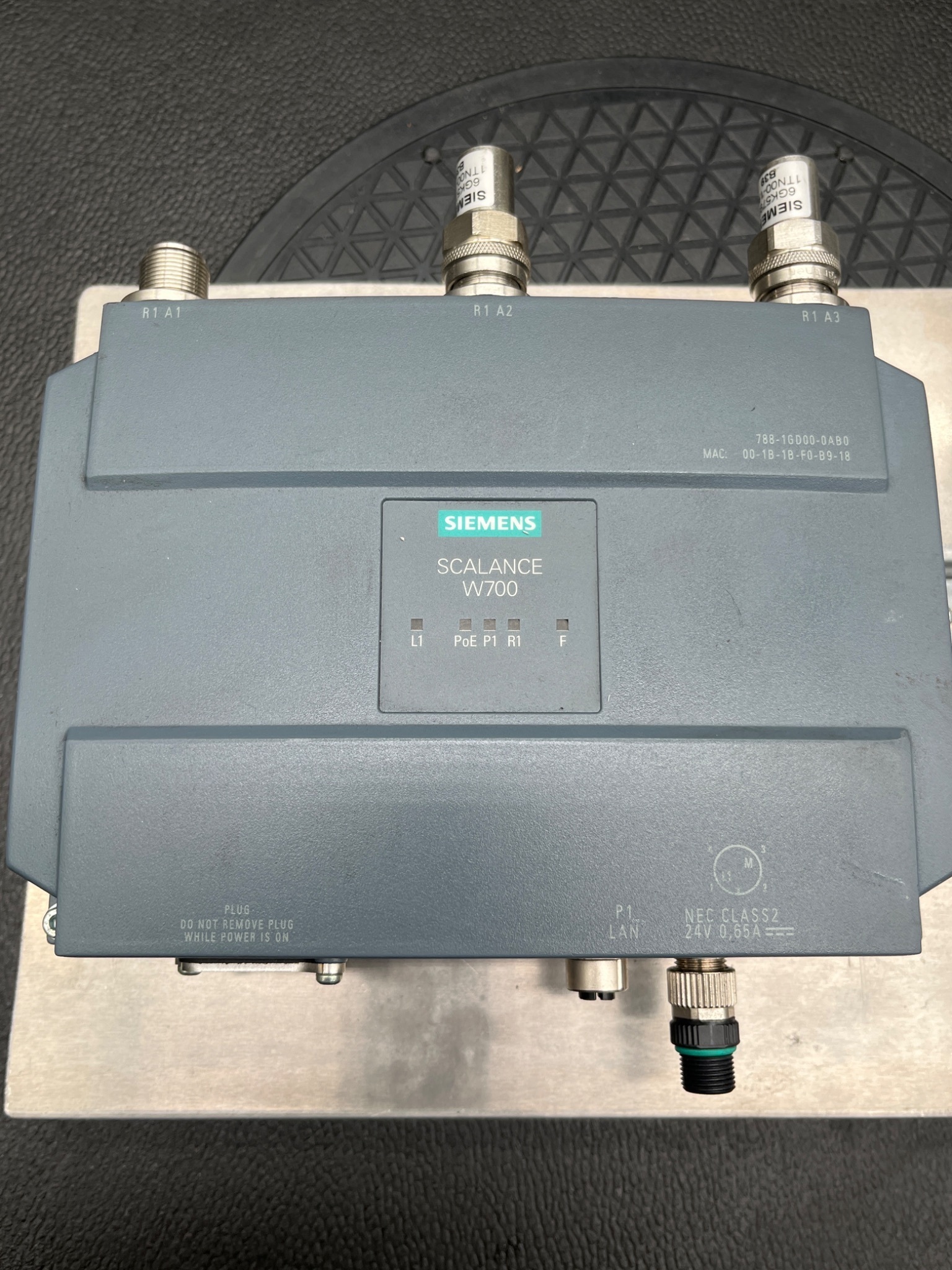 SIEMENS 6GK5788‑1GD00‑0AB0 SCALANCE W788‑1 IWLAN Access Point USED 6