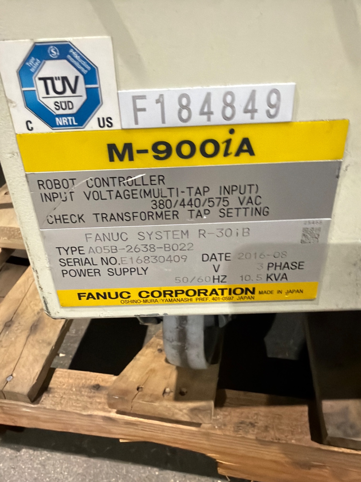 FANUC M‑900iA/260L Complete with R‑30iB Controller USED 13