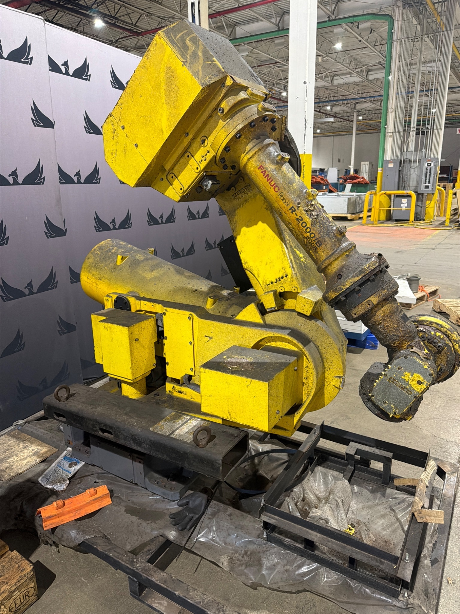 FANUC R‑2000iB/200R FoundryPRO with R‑30iB Controller USED 1