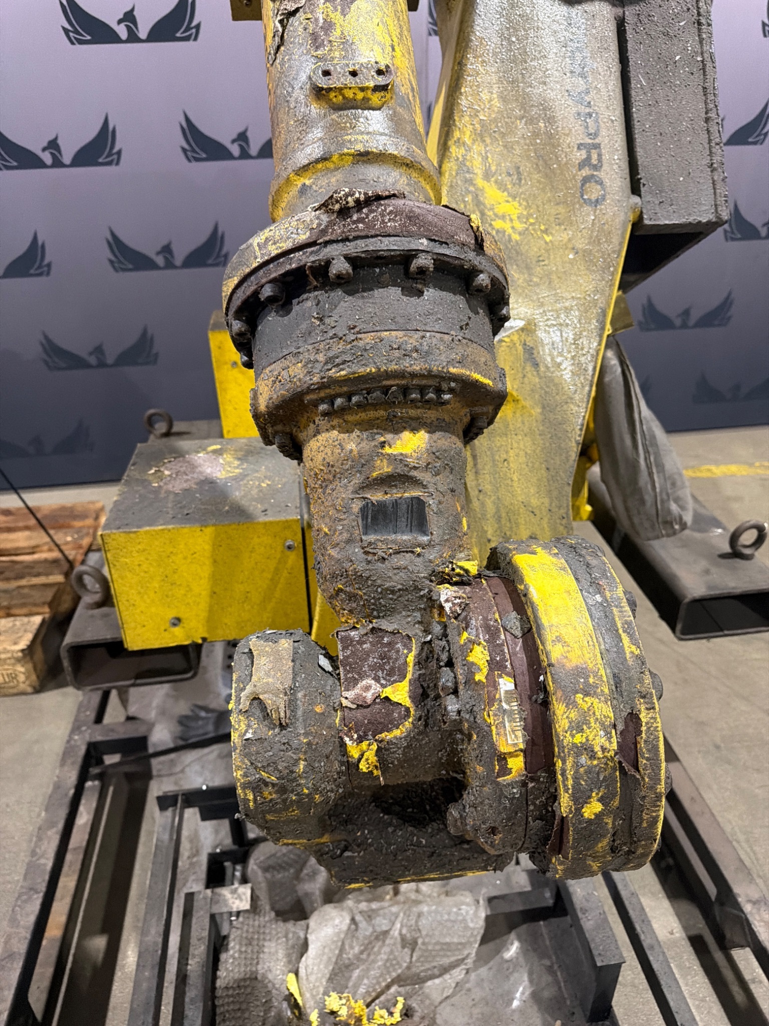 FANUC R‑2000iB/200R FoundryPRO with R‑30iB Controller USED 3
