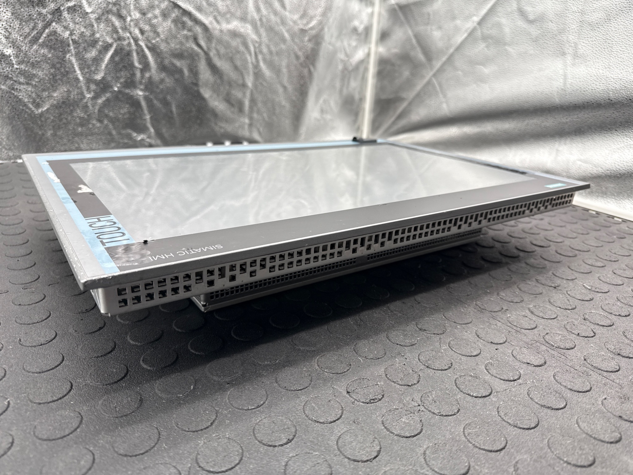 SIEMENS 6AV7240‑8EM07‑0HA0 SIMATIC IPC477D Touch Panel PC USED 1