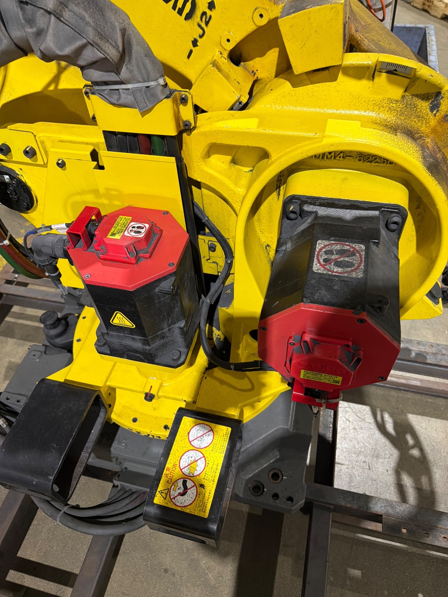 FANUC R‑2000iB/210F Complete w/ R‑30iB Controller, WTC Weld Controls USED 3