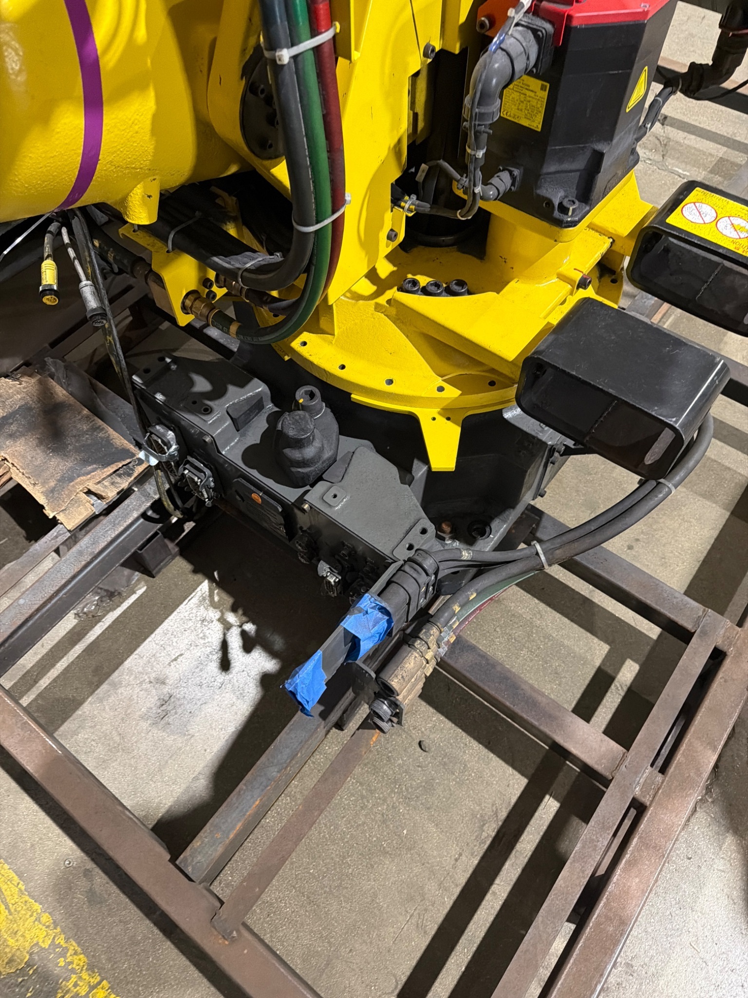 FANUC R‑2000iB/210F Complete w/ R‑30iB Controller, WTC Weld Controls USED 6