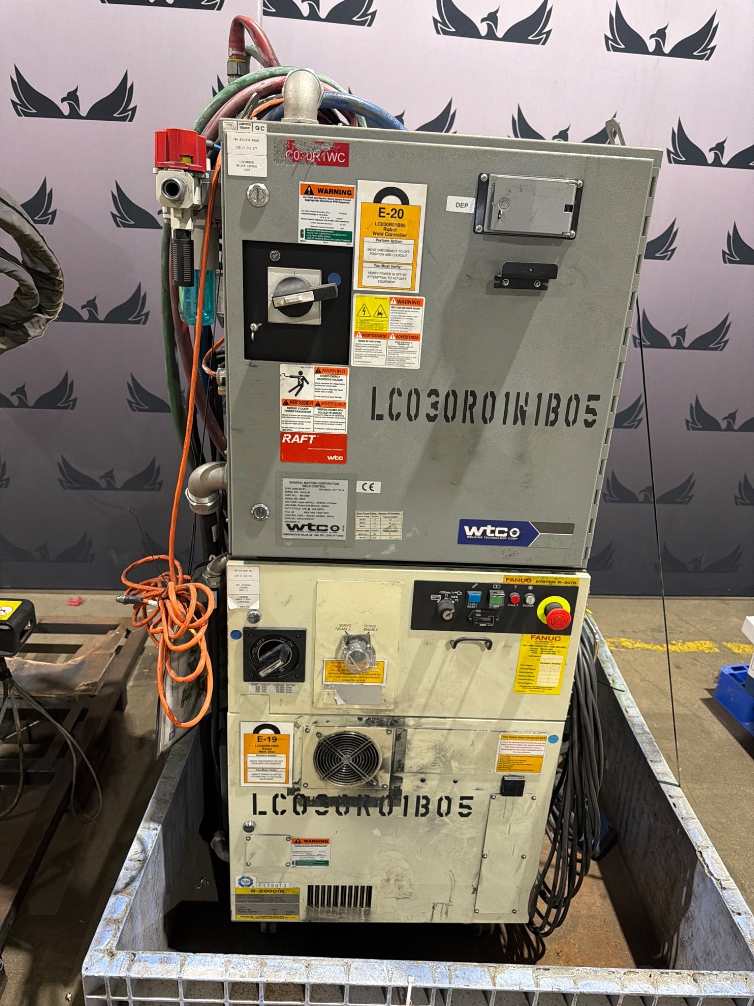 FANUC R‑2000iB/210F Complete w/ R‑30iB Controller, WTC Weld Controls USED 9