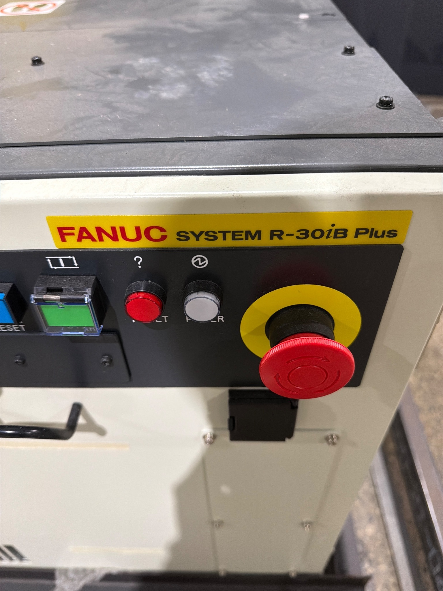 FANUC M-20iD/25 w/ R-30iB Plus Controls NEW Missing Teach Pendant 2