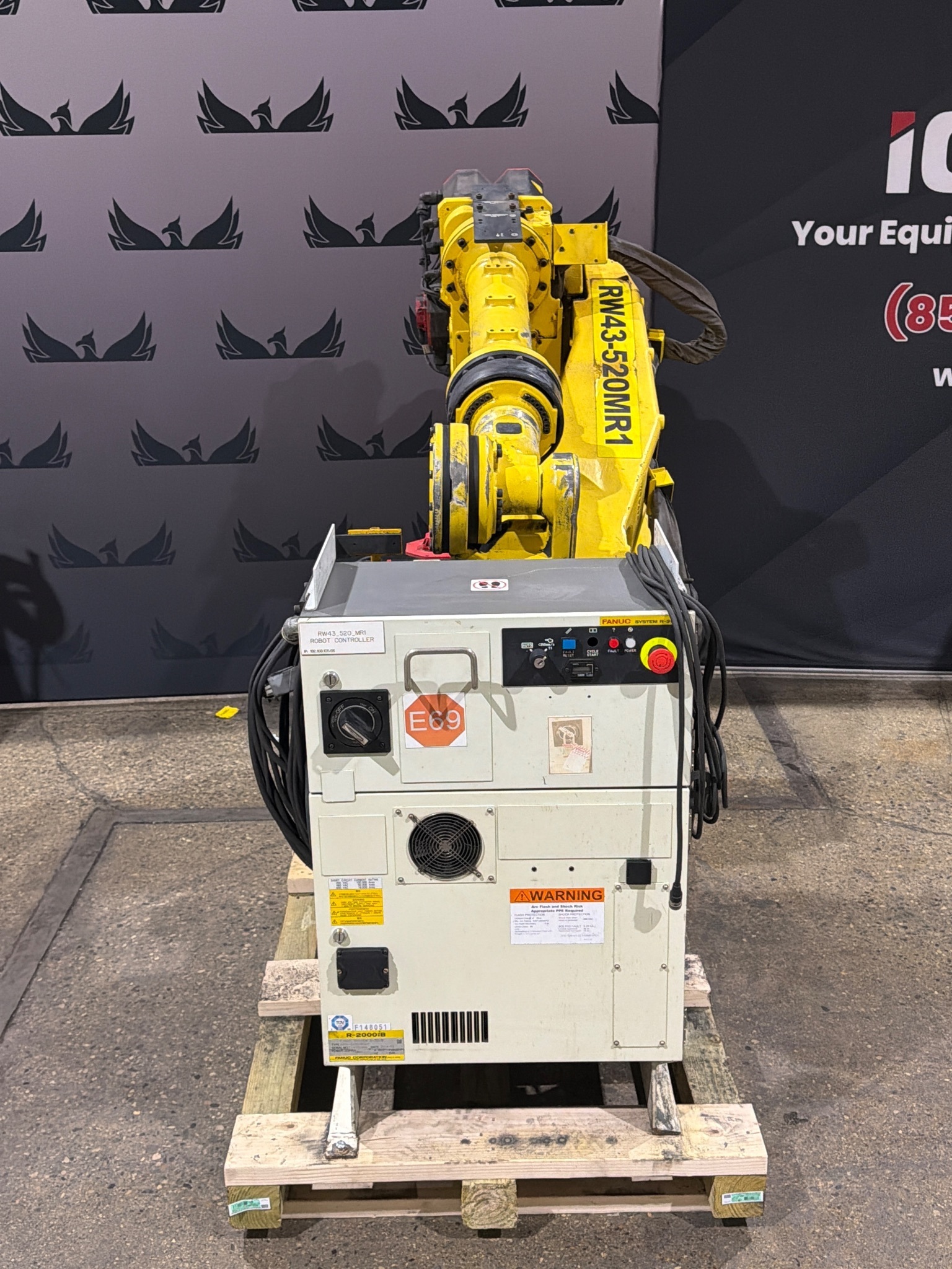 FANUC R-2000iB/210F w/ R-30iB Controls USED - No Pendant 0