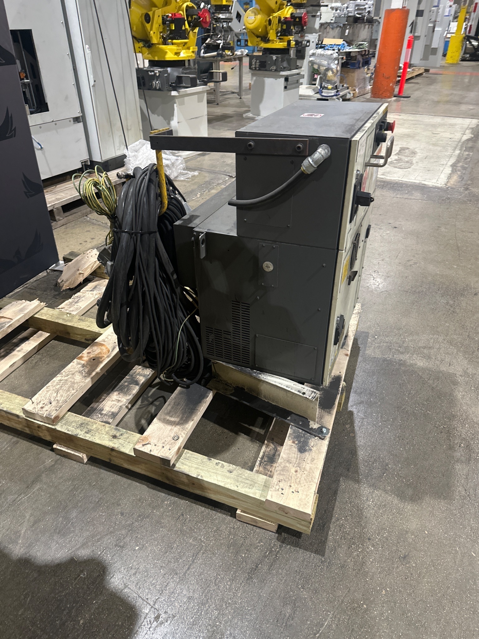 FANUC R-2000IB/210F w/ R-30iB Controls USED - No Pendant 7