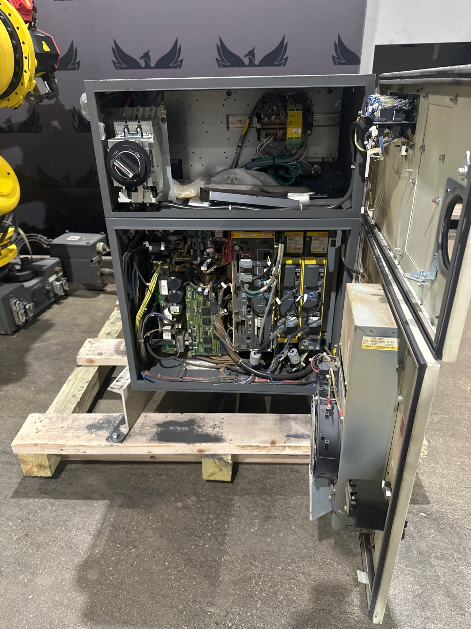 FANUC R-2000IB/210F w/ R-30iB Controls USED - No Pendant 8