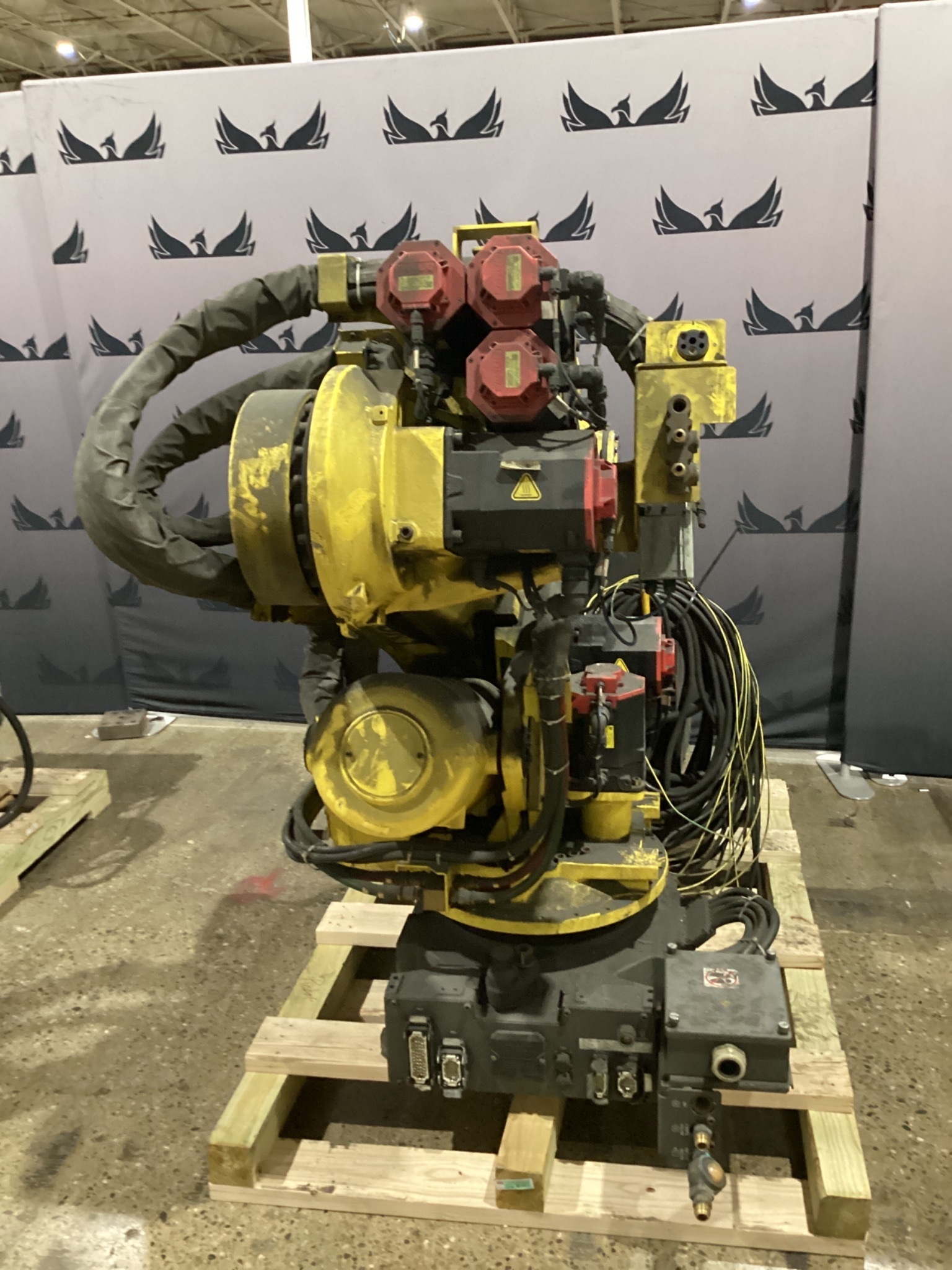 FANUC R-2000iB/210F w/ R-30iB Controls USED - Missing Teach Pendant 0