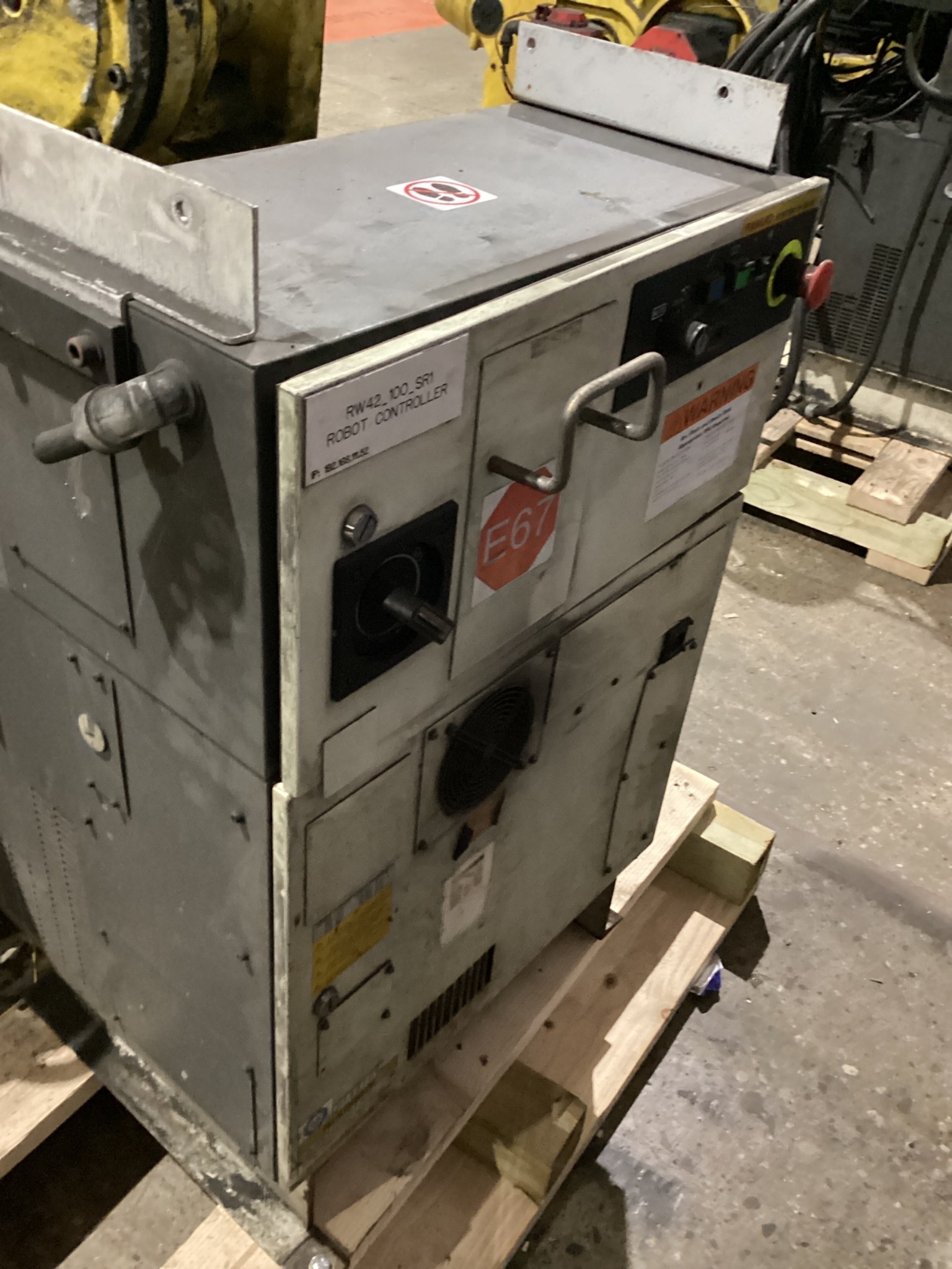 FANUC R-2000iB/210F w/ R-30iB Controls USED - Missing Teach Pendant 6