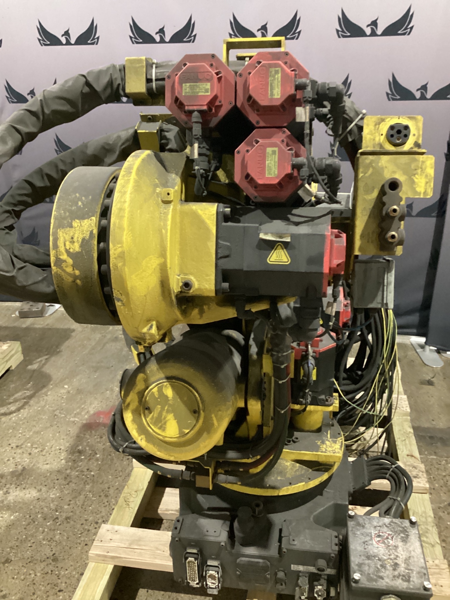 FANUC R-2000iB/210F w/ R-30iB Controls USED - Missing Teach Pendant 1