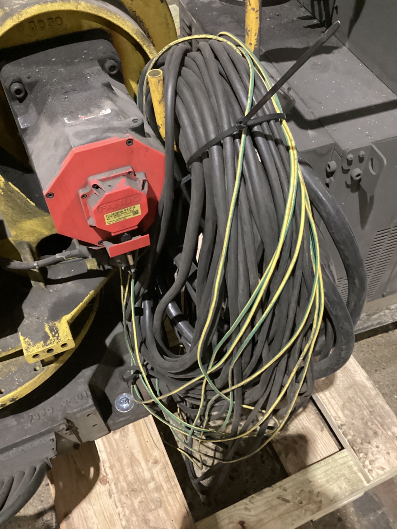 FANUC R-2000iB/210F w/ R-30iB Controls USED - Missing Teach Pendant 3