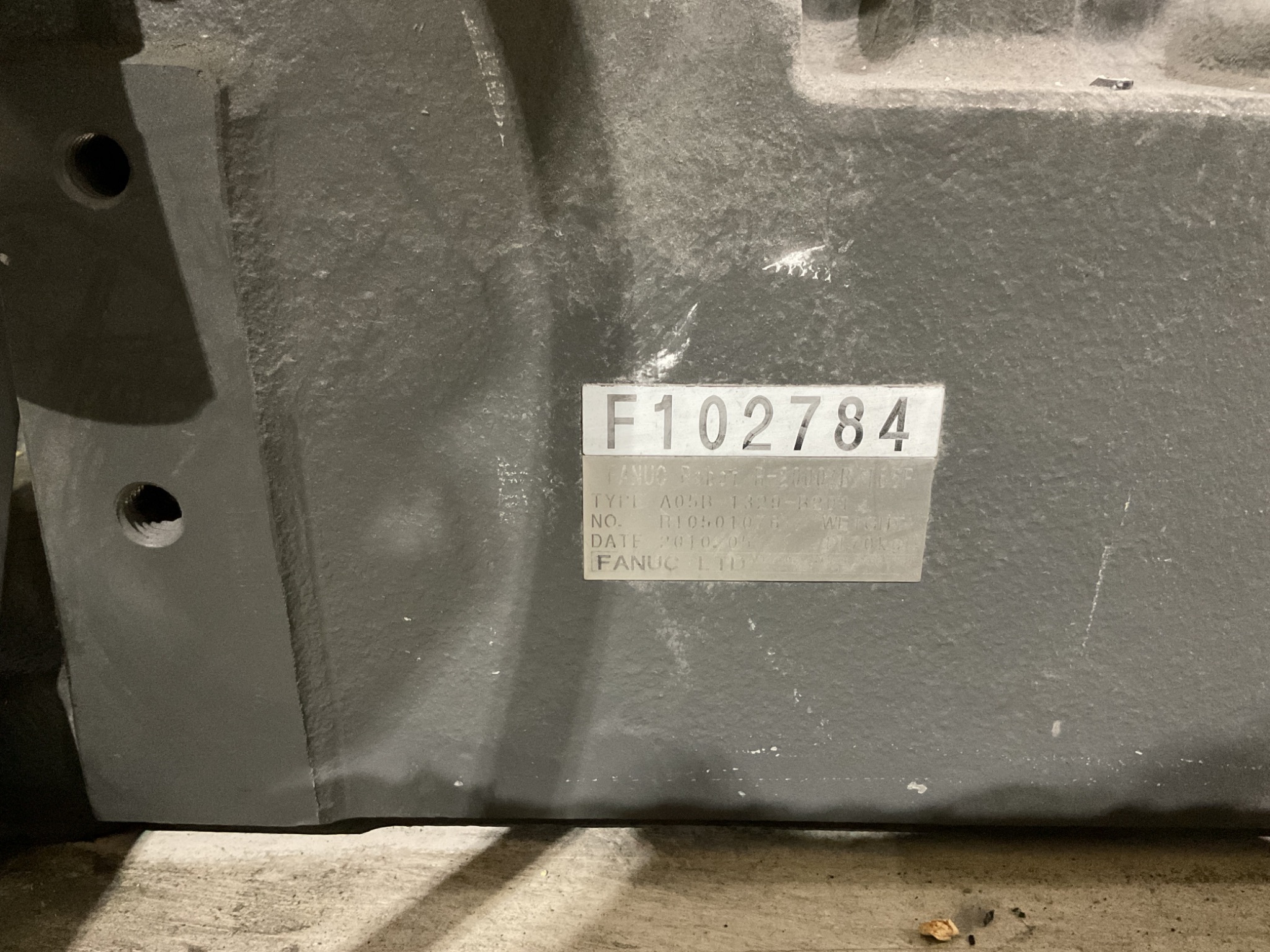 FANUC R-2000IB/165F Complete w/ R30IA CONTROLLER - USED 3