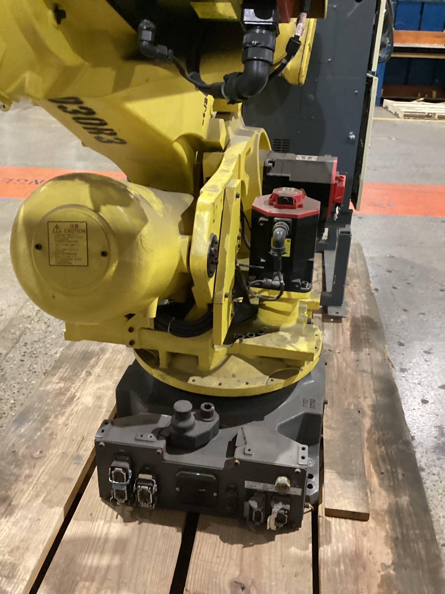 FANUC R-2000iB/210F w/ R-30iB Controls USED - Missing Teach Pendant 3