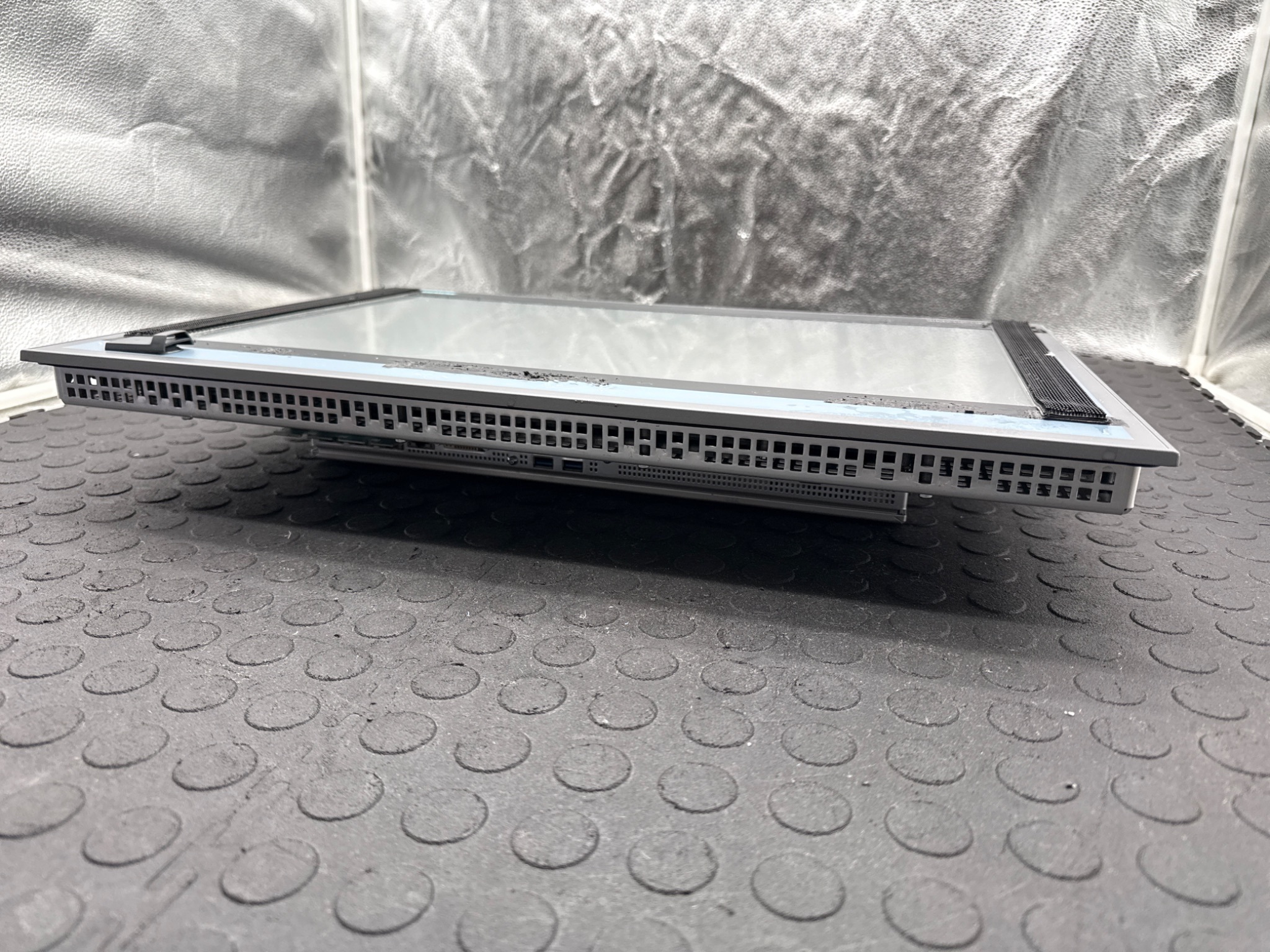 SIEMENS 6AV7240‑8EM07‑0PA0 SIMATIC IPC477D Panel PC USED 1