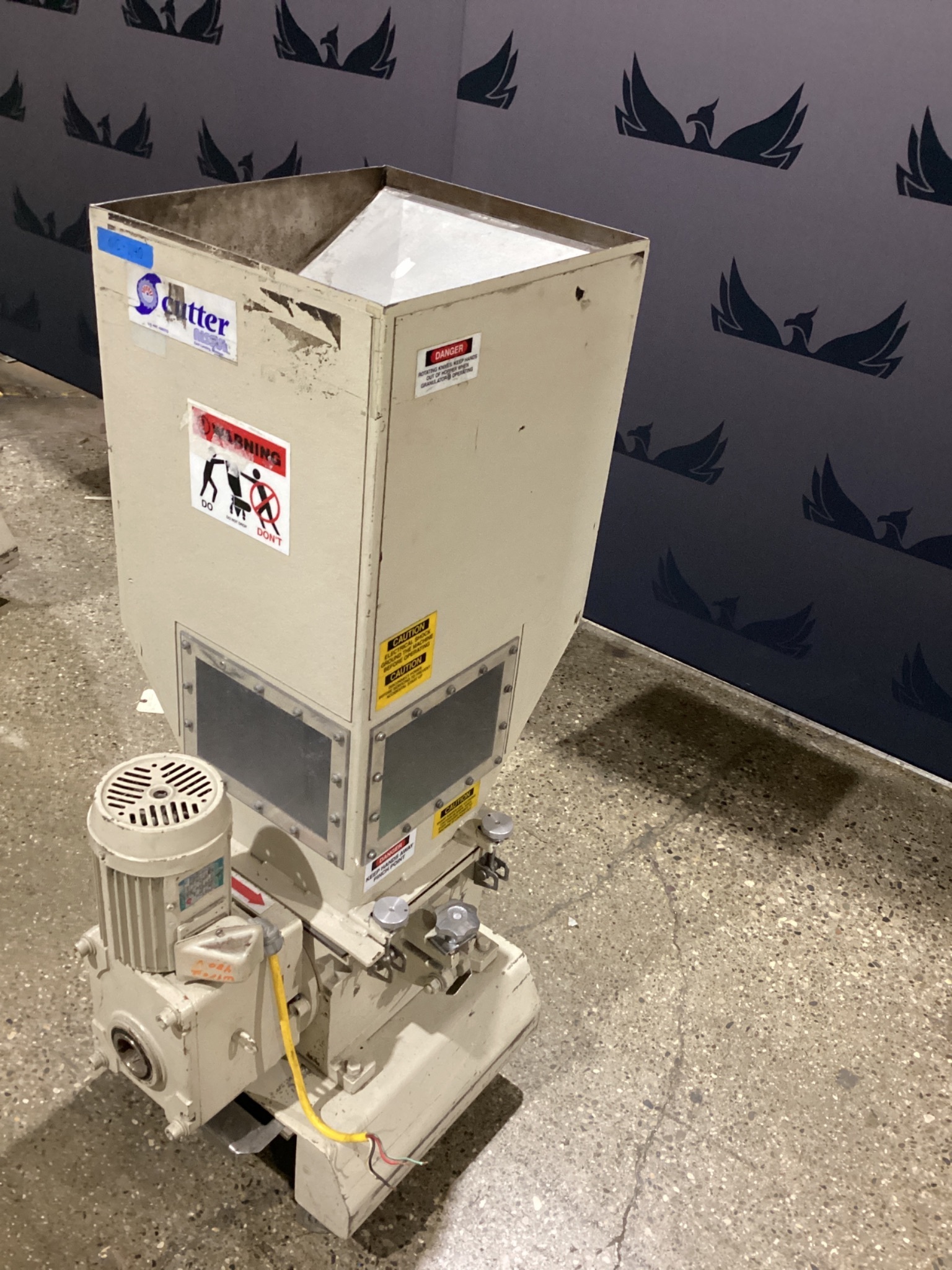 NISSUI SA-23 Low-Speed Screenless Granulator 460V W USED 2