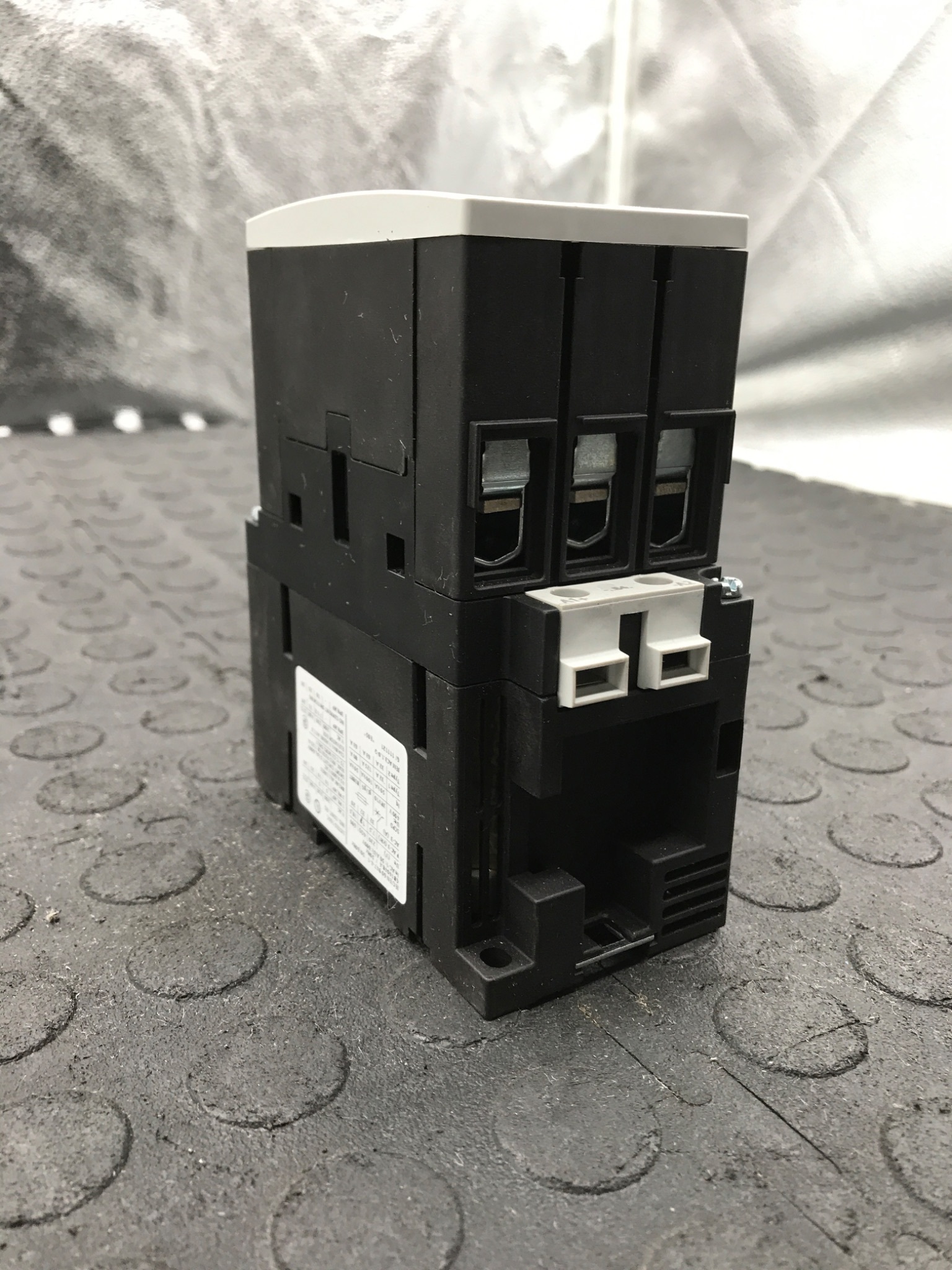 SIEMENS 3RT1034-1BB44 Motor Control Contactor USED 1