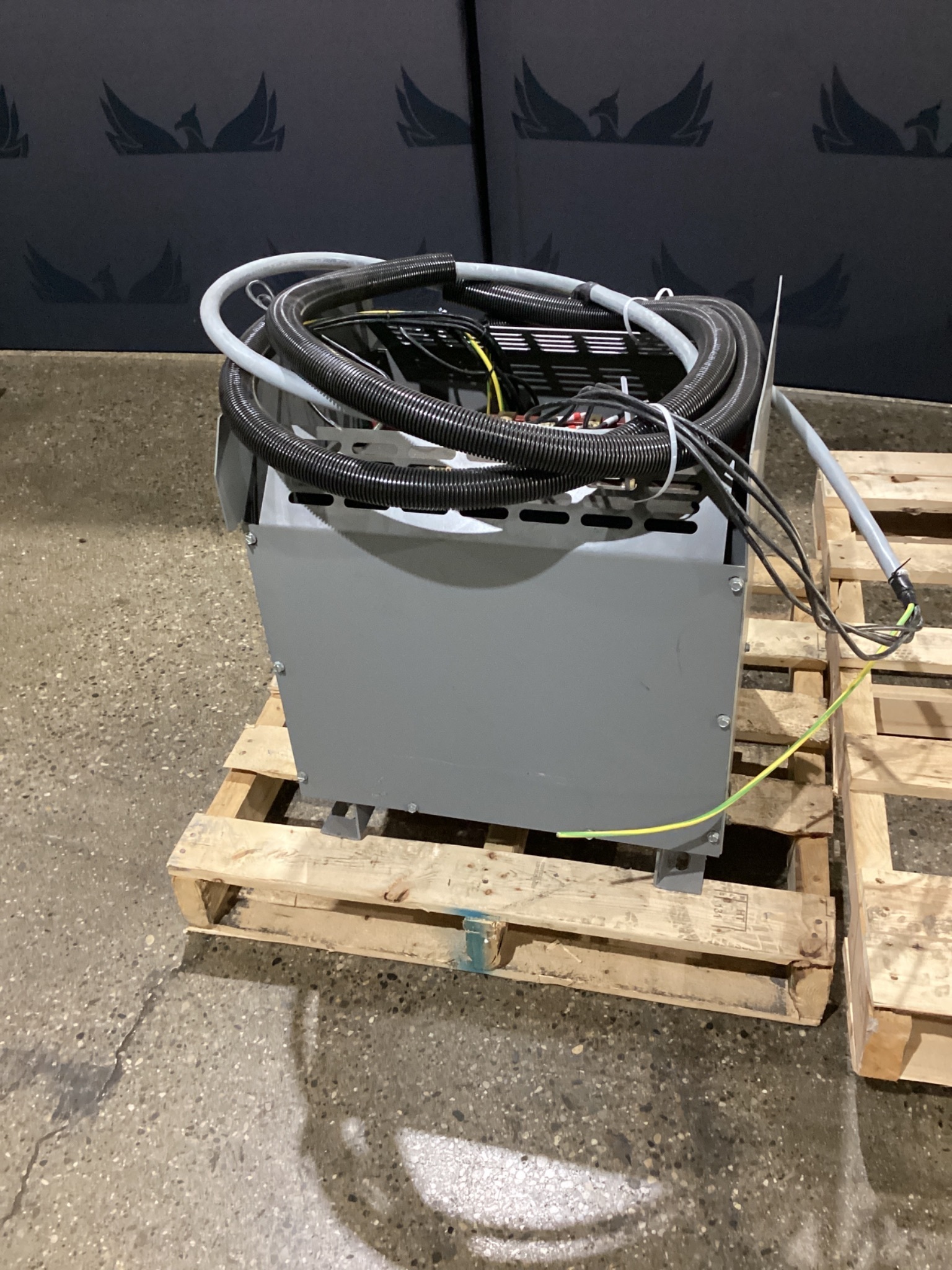 DONGAN 73-6215 15 kVa Transformer 480V - 240/120V USED 1