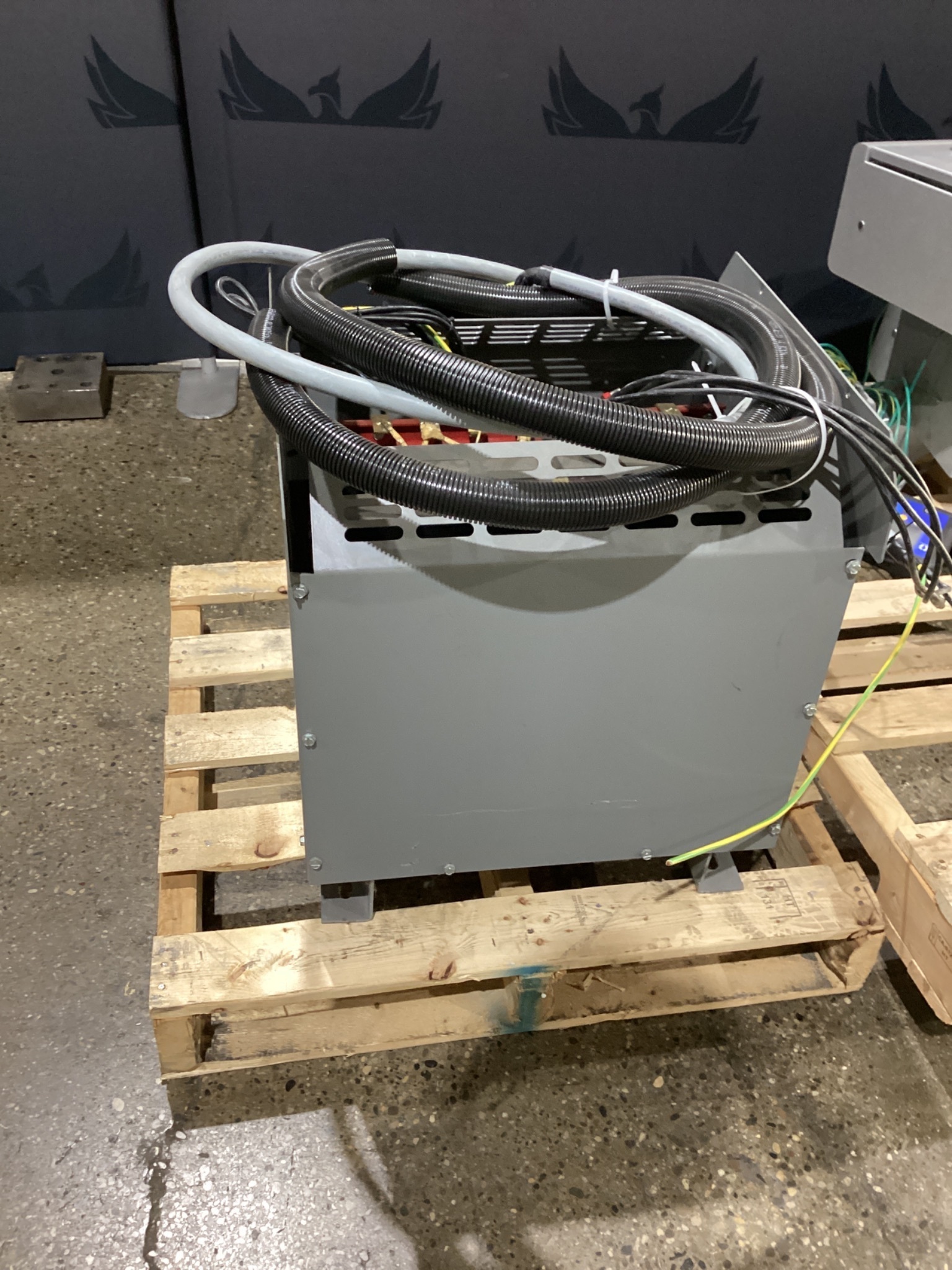 DONGAN 73-6215 15 kVa Transformer 480V - 240/120V USED 2