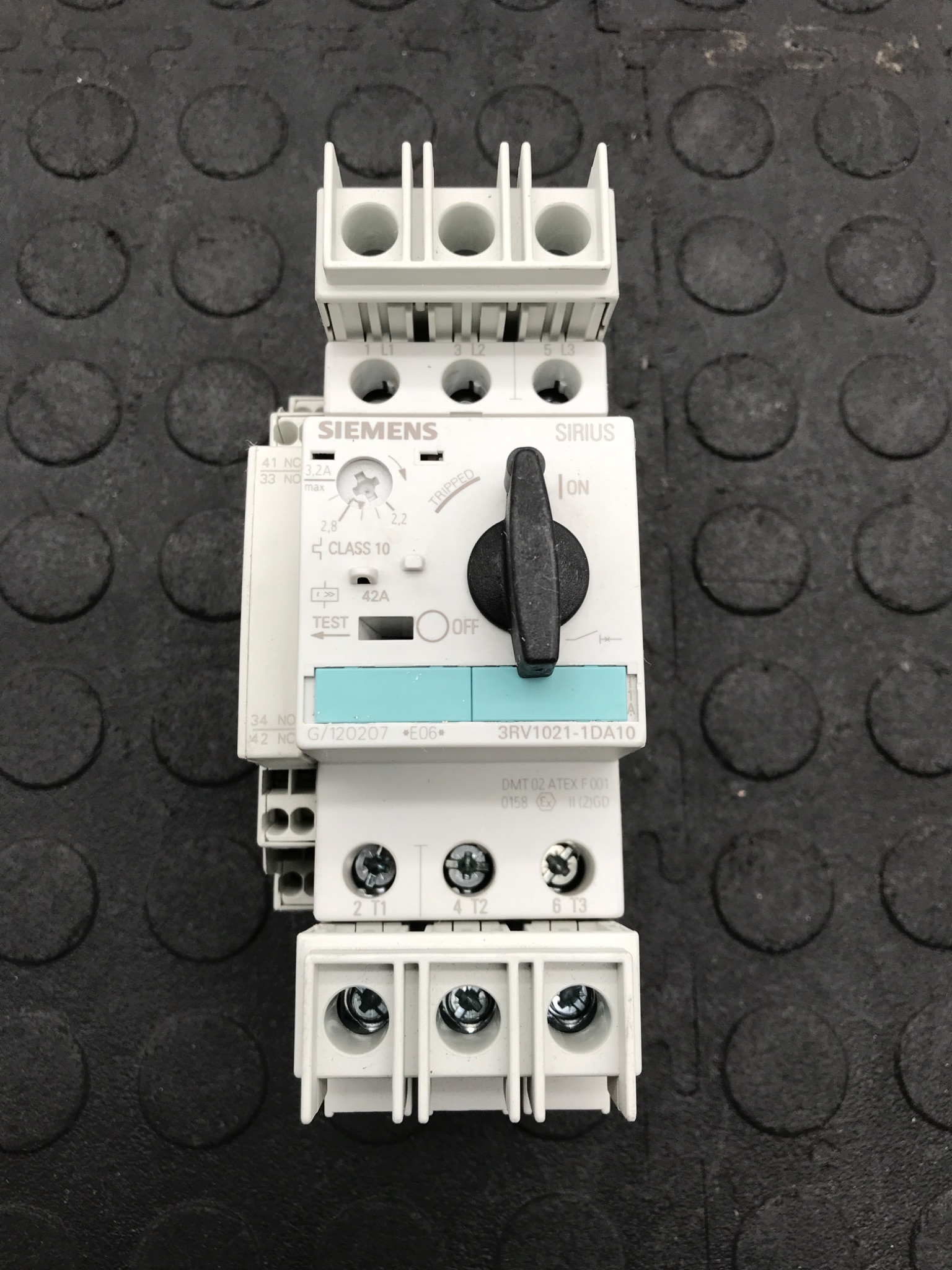 Siemens 3RV1021-1DA10 Motor Protection Circuit Breaker USED 0